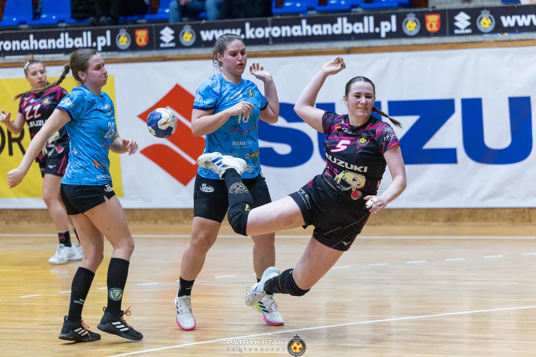 Galeria z meczu Suzuki Korona Handball Kielce – MKS Vitamineo Jelenia Góra