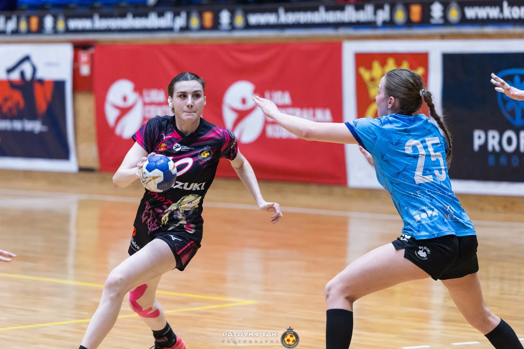 Galeria z meczu Suzuki Korona Handball Kielce – MKS Vitamineo Jelenia Góra