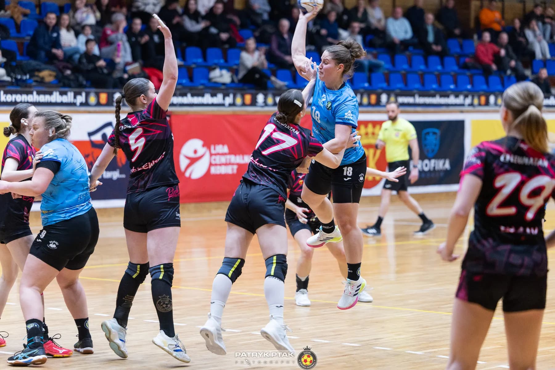 Galeria z meczu Suzuki Korona Handball Kielce – MKS Vitamineo Jelenia Góra