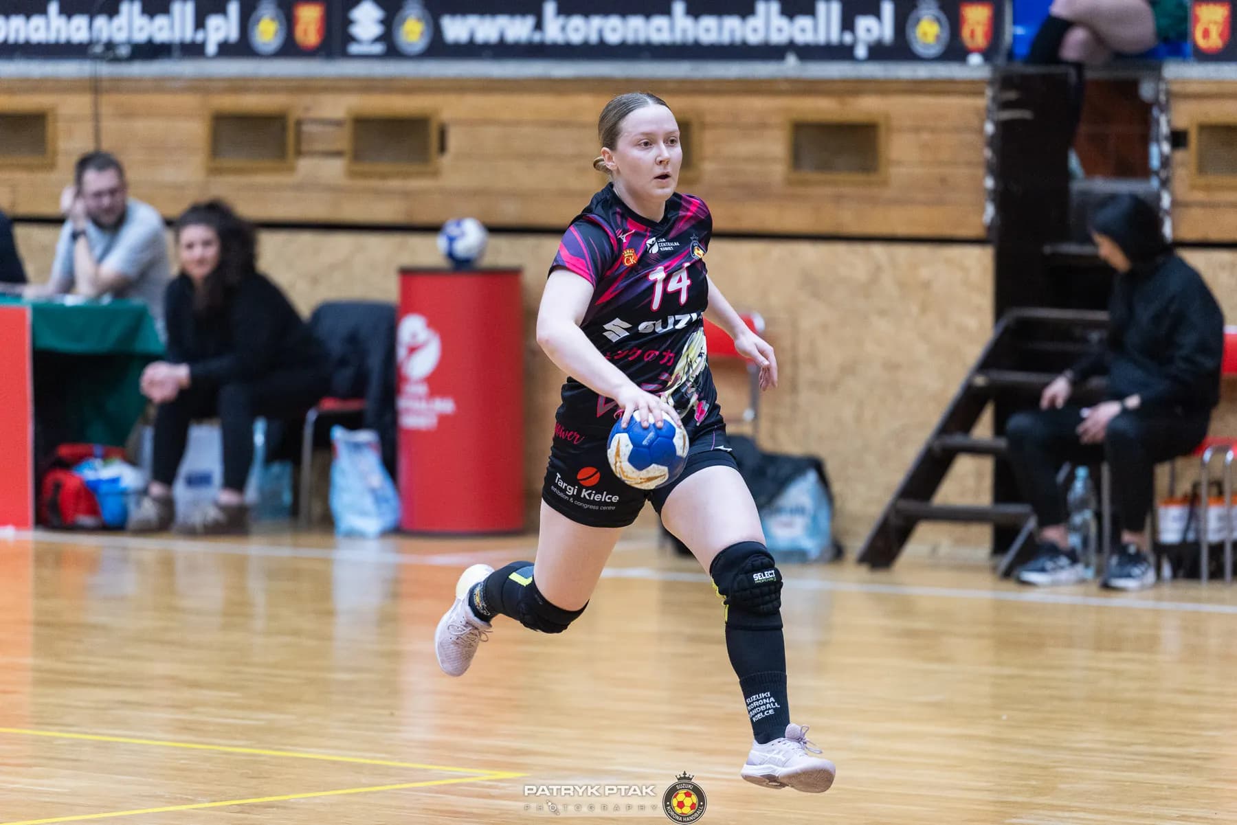 Galeria z meczu Suzuki Korona Handball Kielce – MKS Vitamineo Jelenia Góra