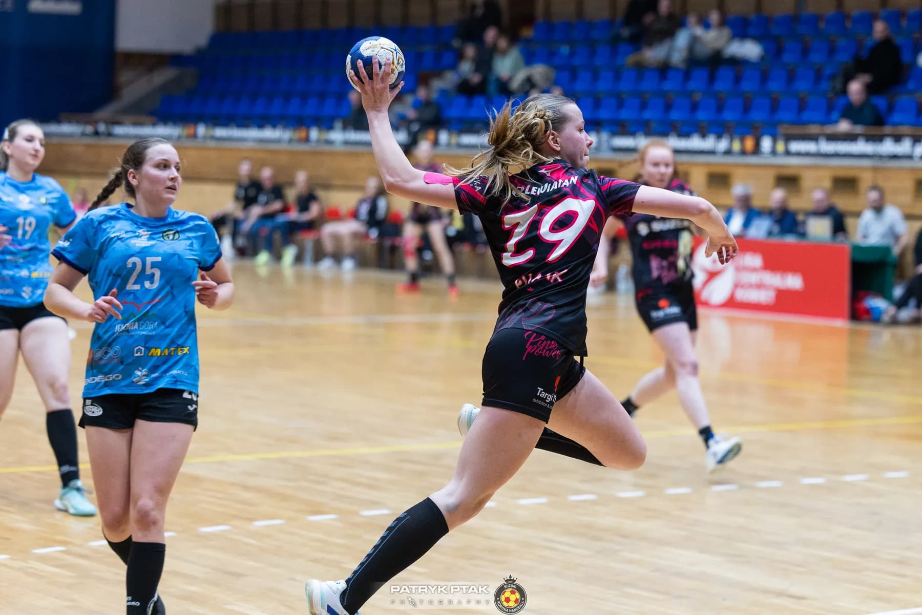 Galeria z meczu Suzuki Korona Handball Kielce – MKS Vitamineo Jelenia Góra