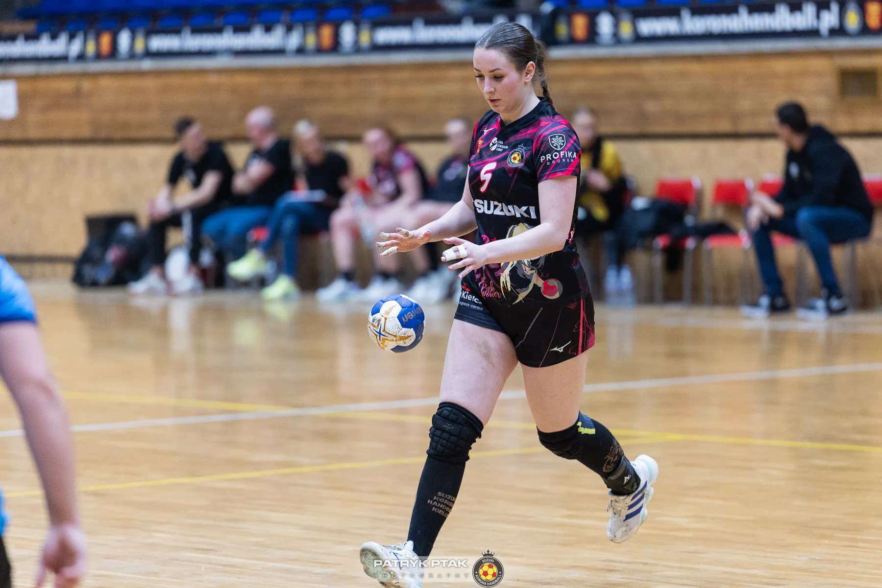Galeria z meczu Suzuki Korona Handball Kielce – MKS Vitamineo Jelenia Góra