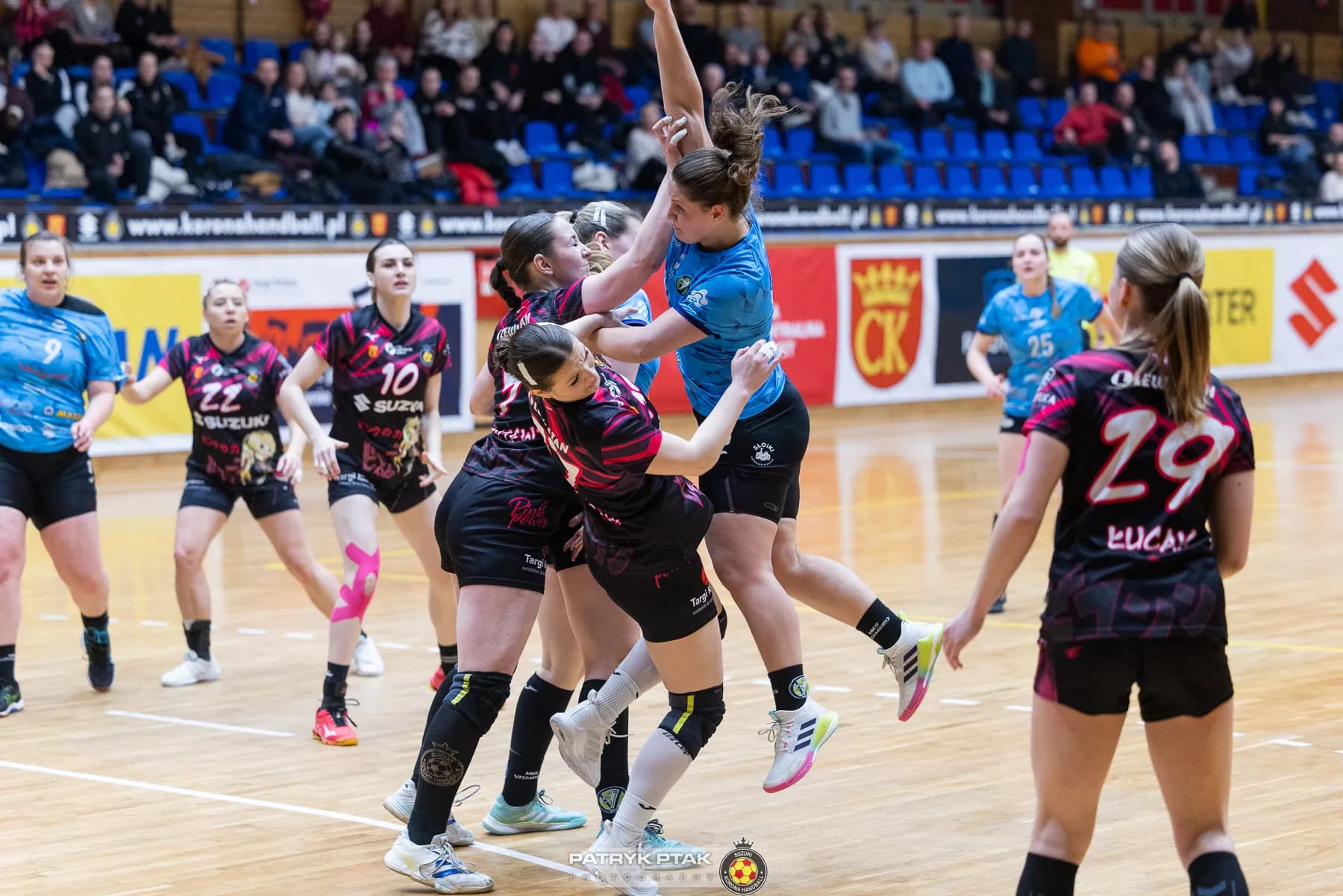 Galeria z meczu Suzuki Korona Handball Kielce – MKS Vitamineo Jelenia Góra
