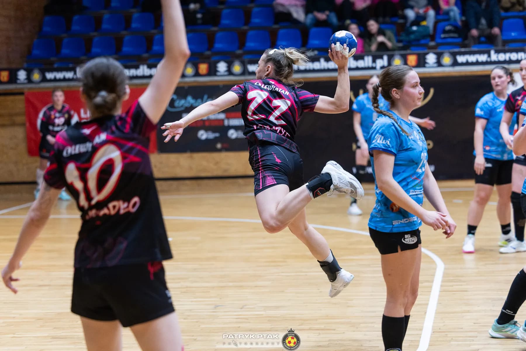 Galeria z meczu Suzuki Korona Handball Kielce – MKS Vitamineo Jelenia Góra