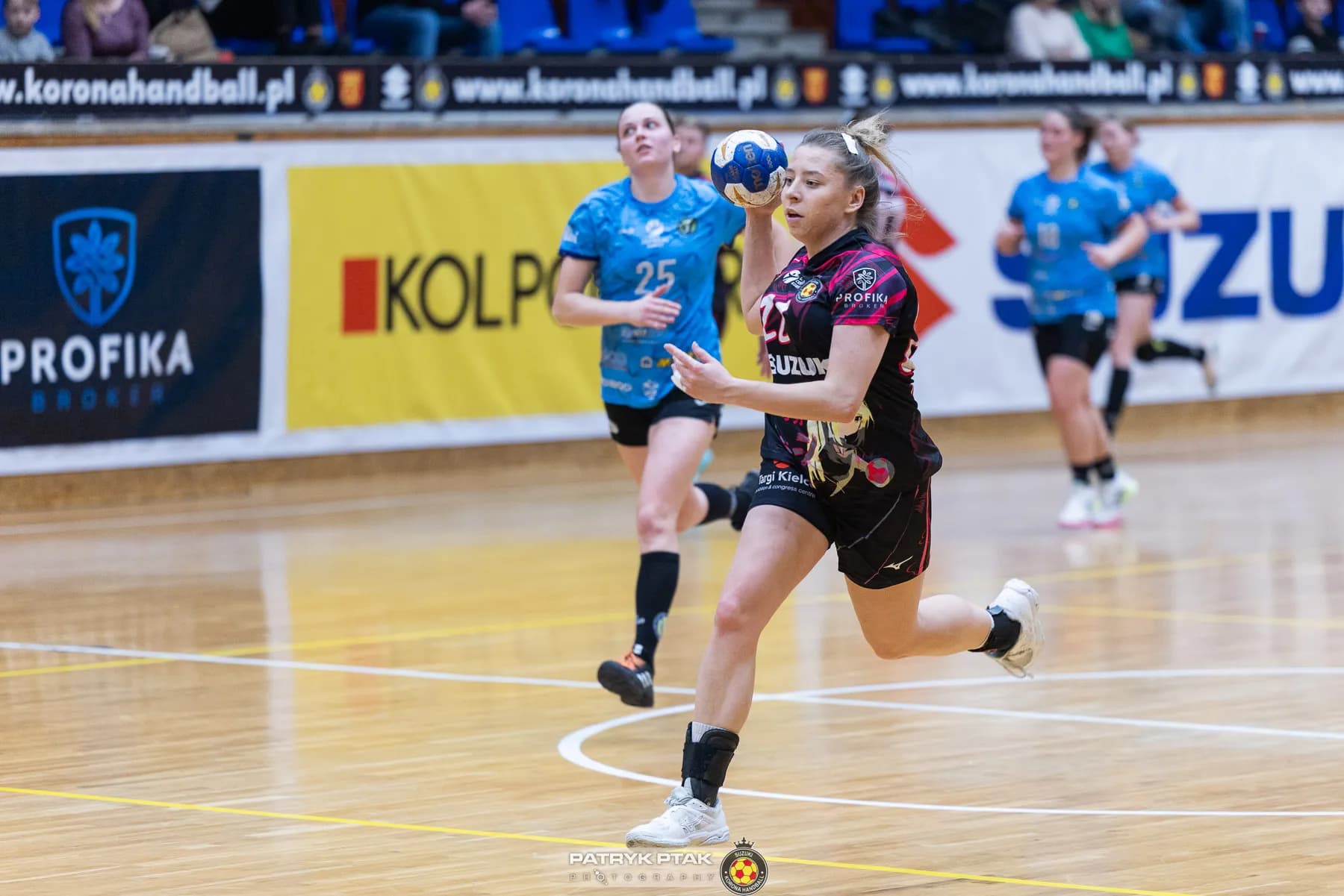 Galeria z meczu Suzuki Korona Handball Kielce – MKS Vitamineo Jelenia Góra