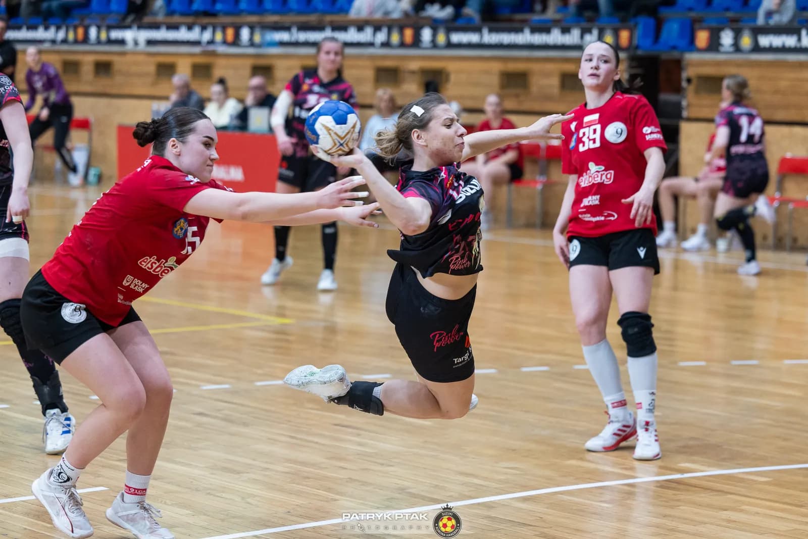 Galeria z meczu Suzuki Korona Handball Kielce – Eisberg Dziewiątka Legnica