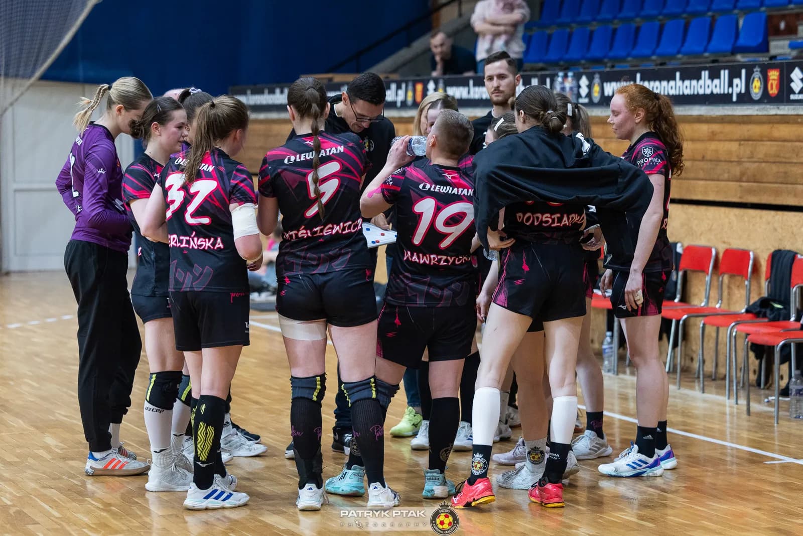 Galeria z meczu Suzuki Korona Handball Kielce – Eisberg Dziewiątka Legnica