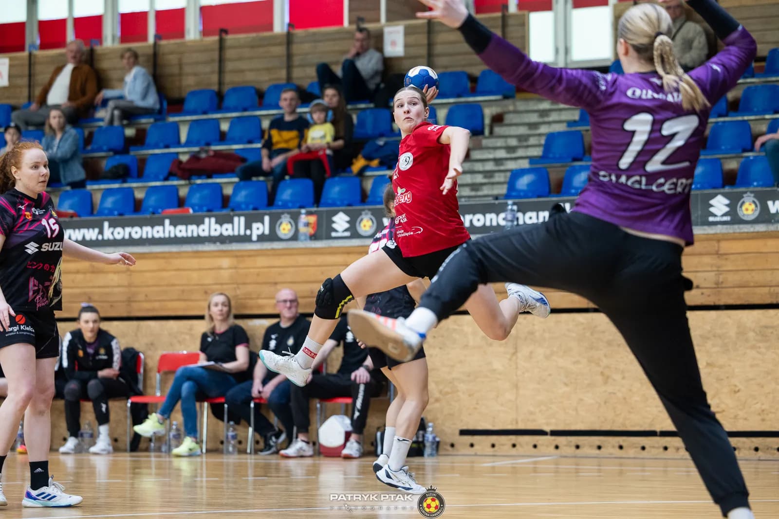 Galeria z meczu Suzuki Korona Handball Kielce – Eisberg Dziewiątka Legnica