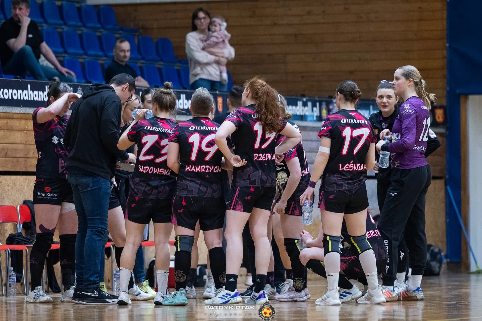 Galeria z meczu Suzuki Korona Handball Kielce – Eisberg Dziewiątka Legnica