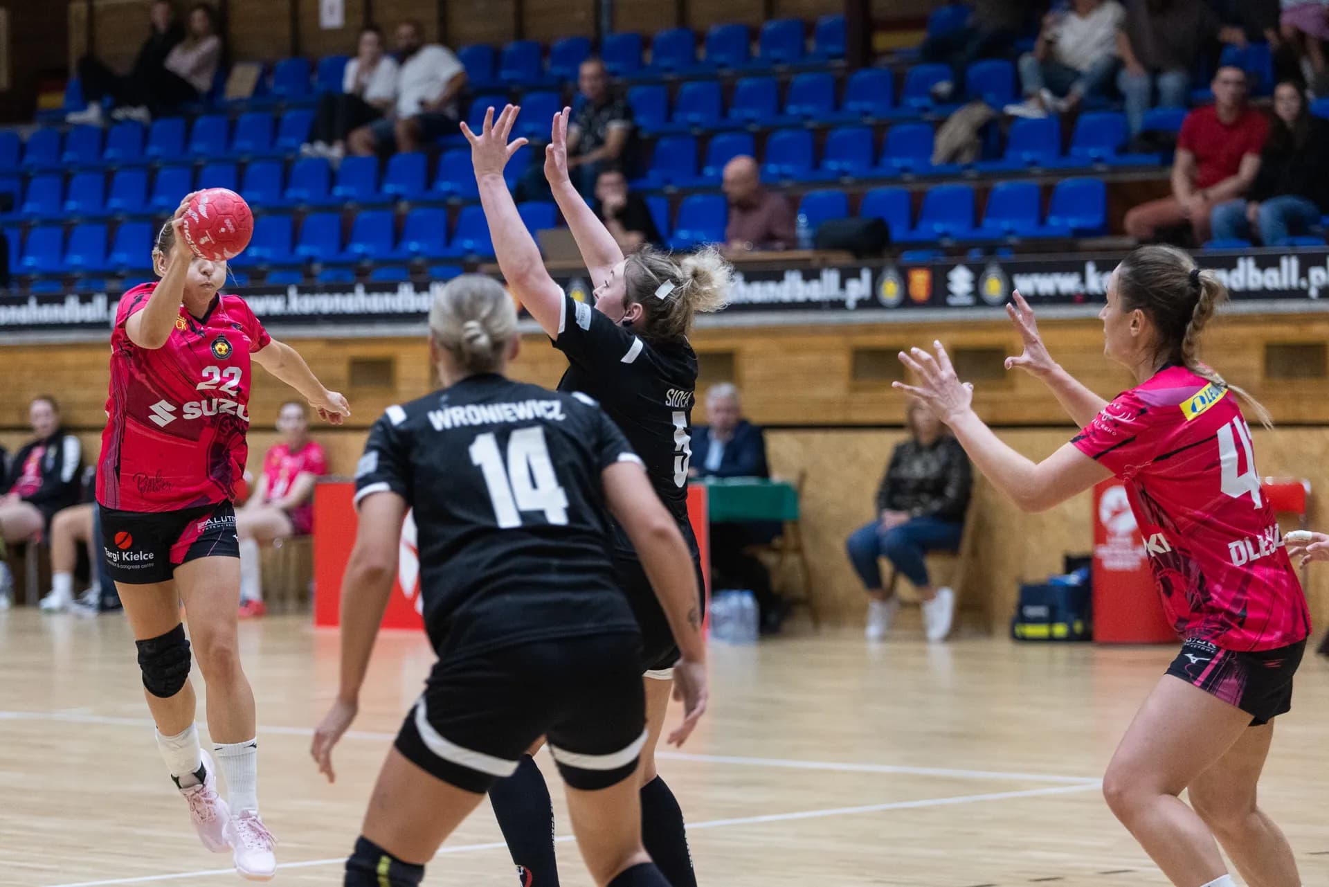 Galeria z meczu Suzuki Korona Handball Kielce – SPR Olkusz