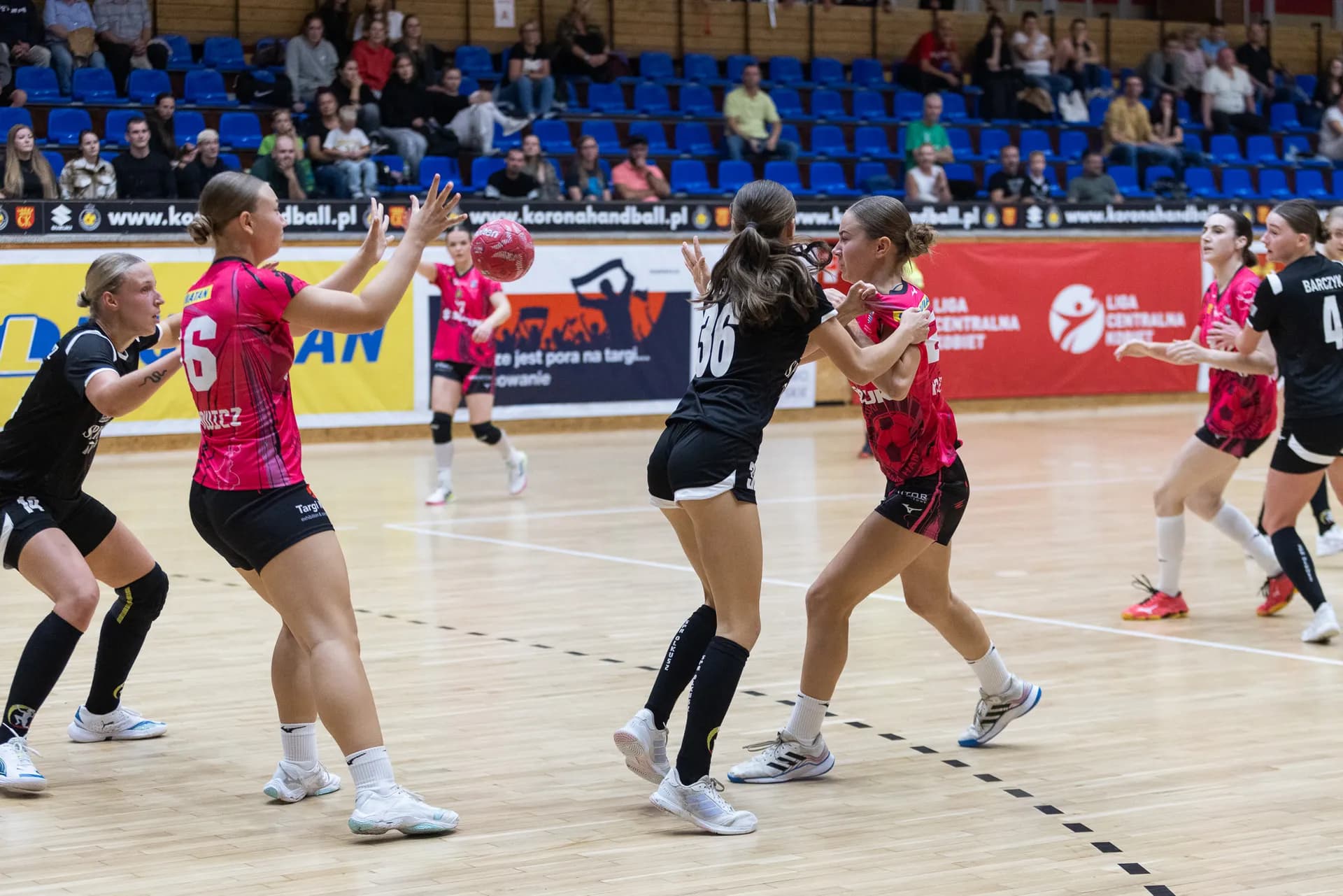 Galeria z meczu Suzuki Korona Handball Kielce – SPR Olkusz