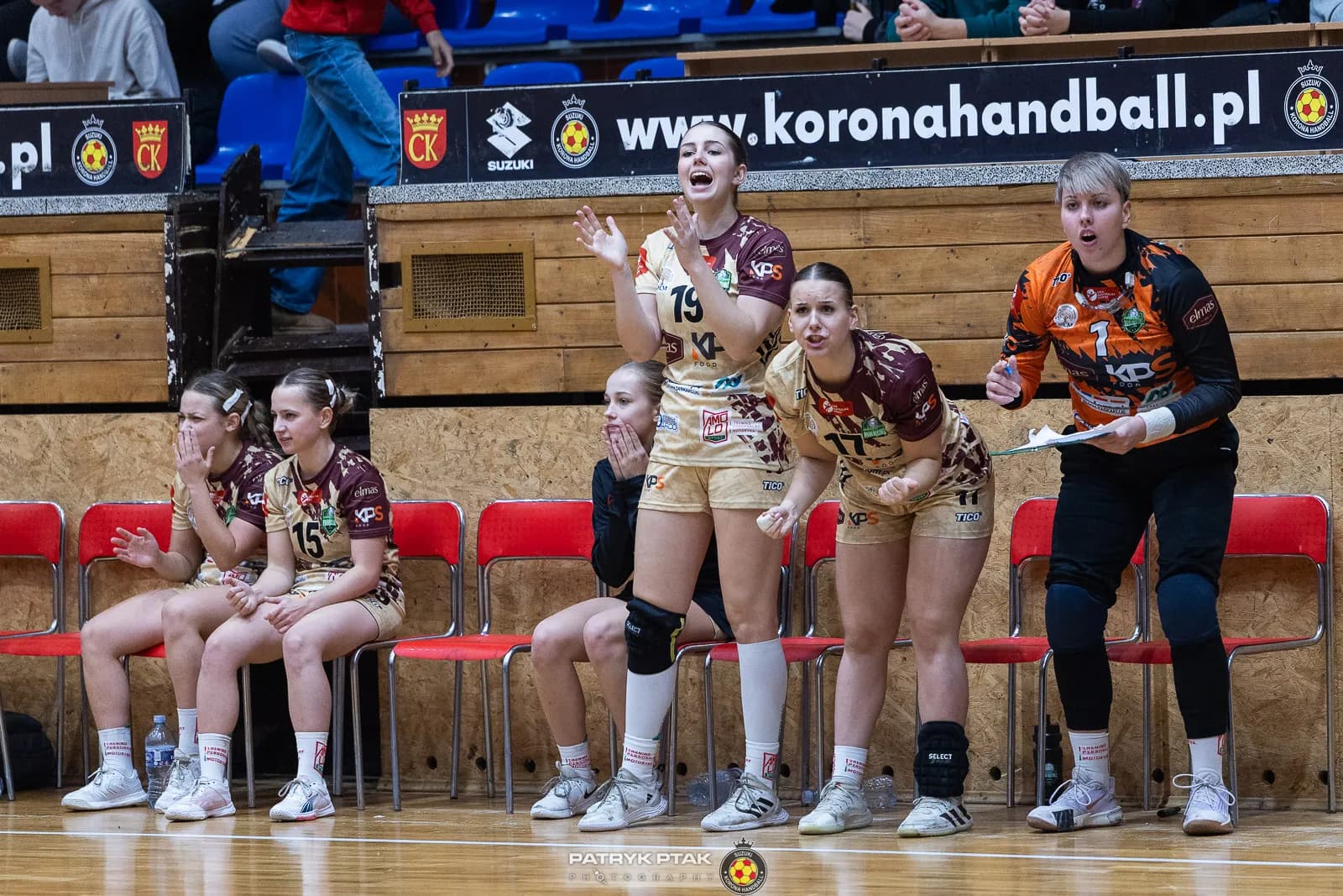 Galeria zdjęć z meczu Suzuki Korona Handball -Elmas-KPS APR Radom,   📷fot. Patryk Ptak