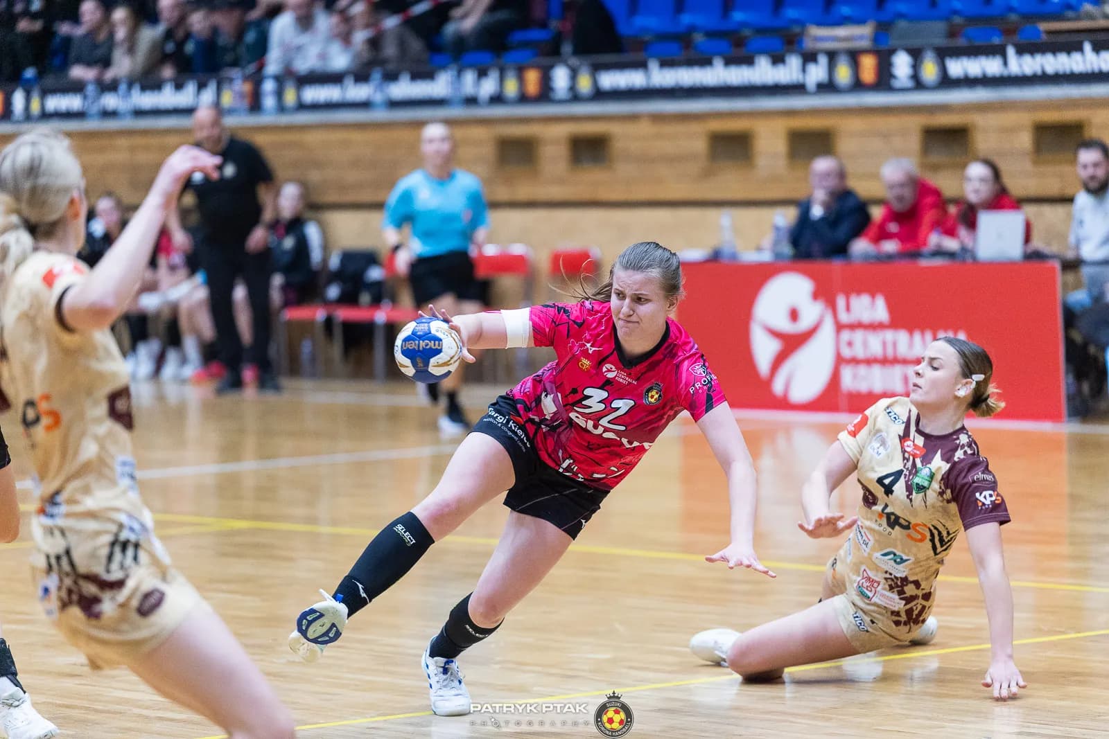 Ależ końcówka Korony Handball! Wielki show Berlińskiej