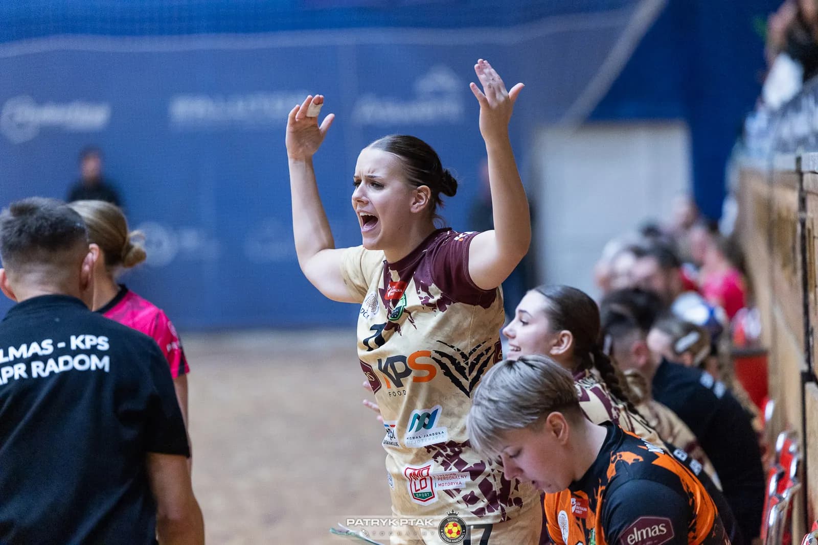 Galeria zdjęć z meczu Suzuki Korona Handball -Elmas-KPS APR Radom,   📷fot. Patryk Ptak