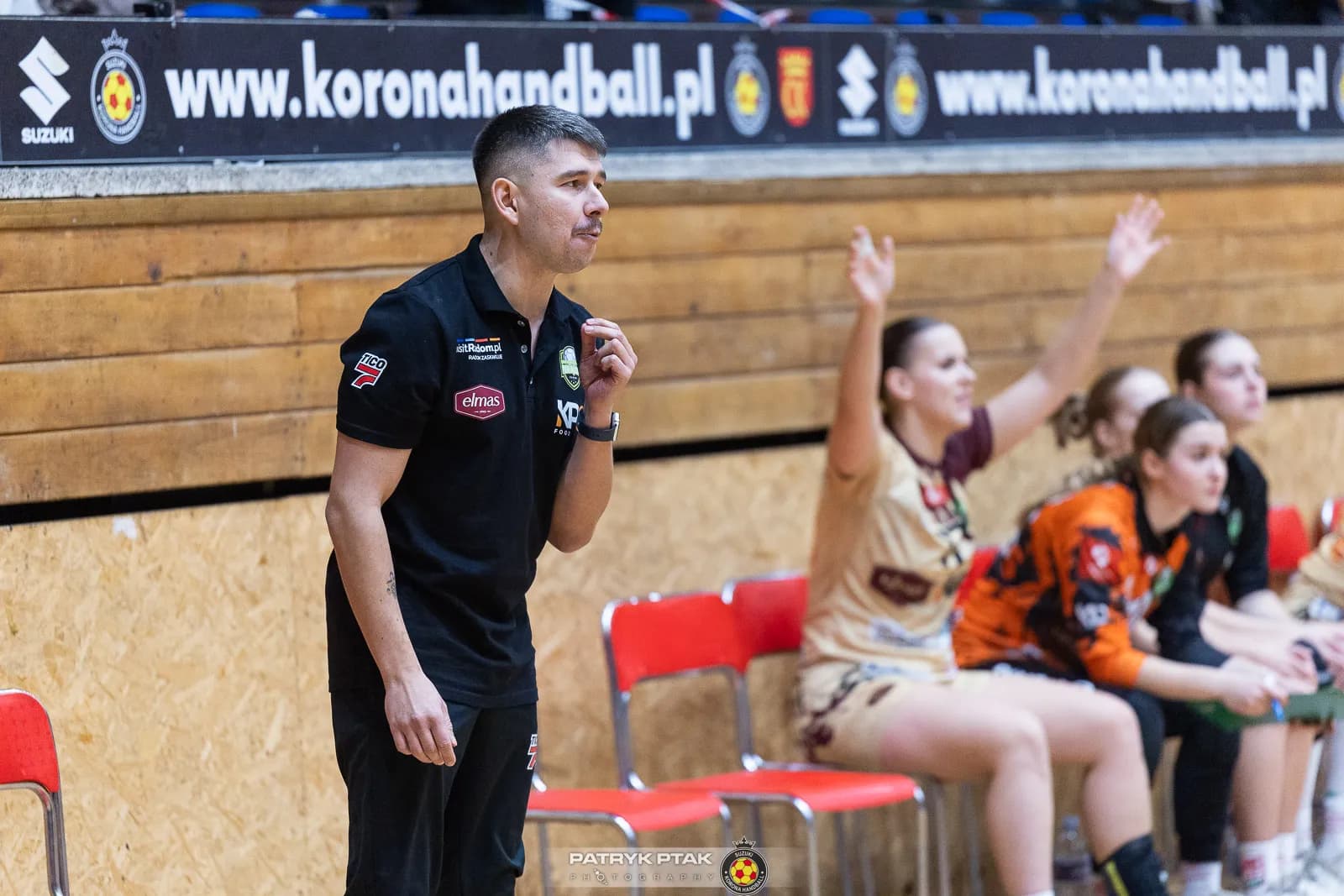 Galeria zdjęć z meczu Suzuki Korona Handball -Elmas-KPS APR Radom,   📷fot. Patryk Ptak