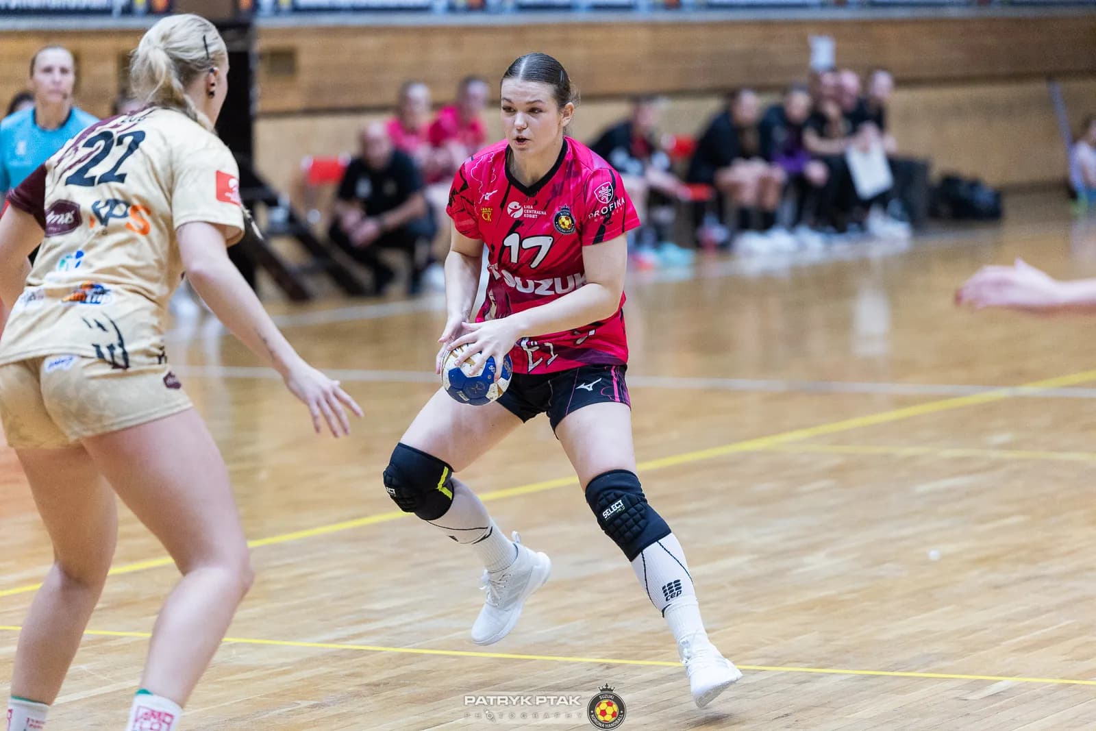 Galeria zdjęć z meczu Suzuki Korona Handball -Elmas-KPS APR Radom,   📷fot. Patryk Ptak