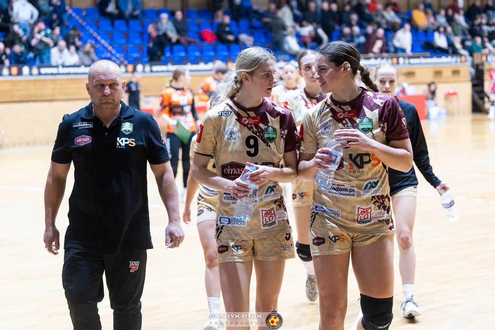 Galeria zdjęć z meczu Suzuki Korona Handball -Elmas-KPS APR Radom,   📷fot. Patryk Ptak