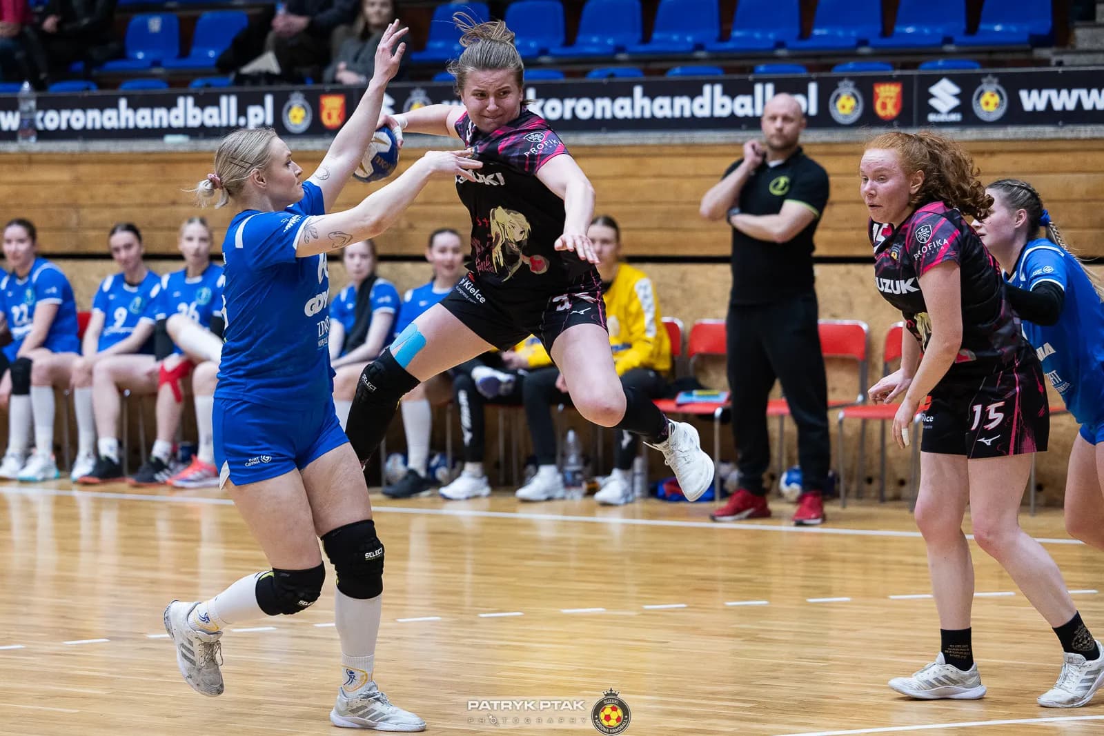 Suzuki Korona Handball Kielce vs SPR Gdynia