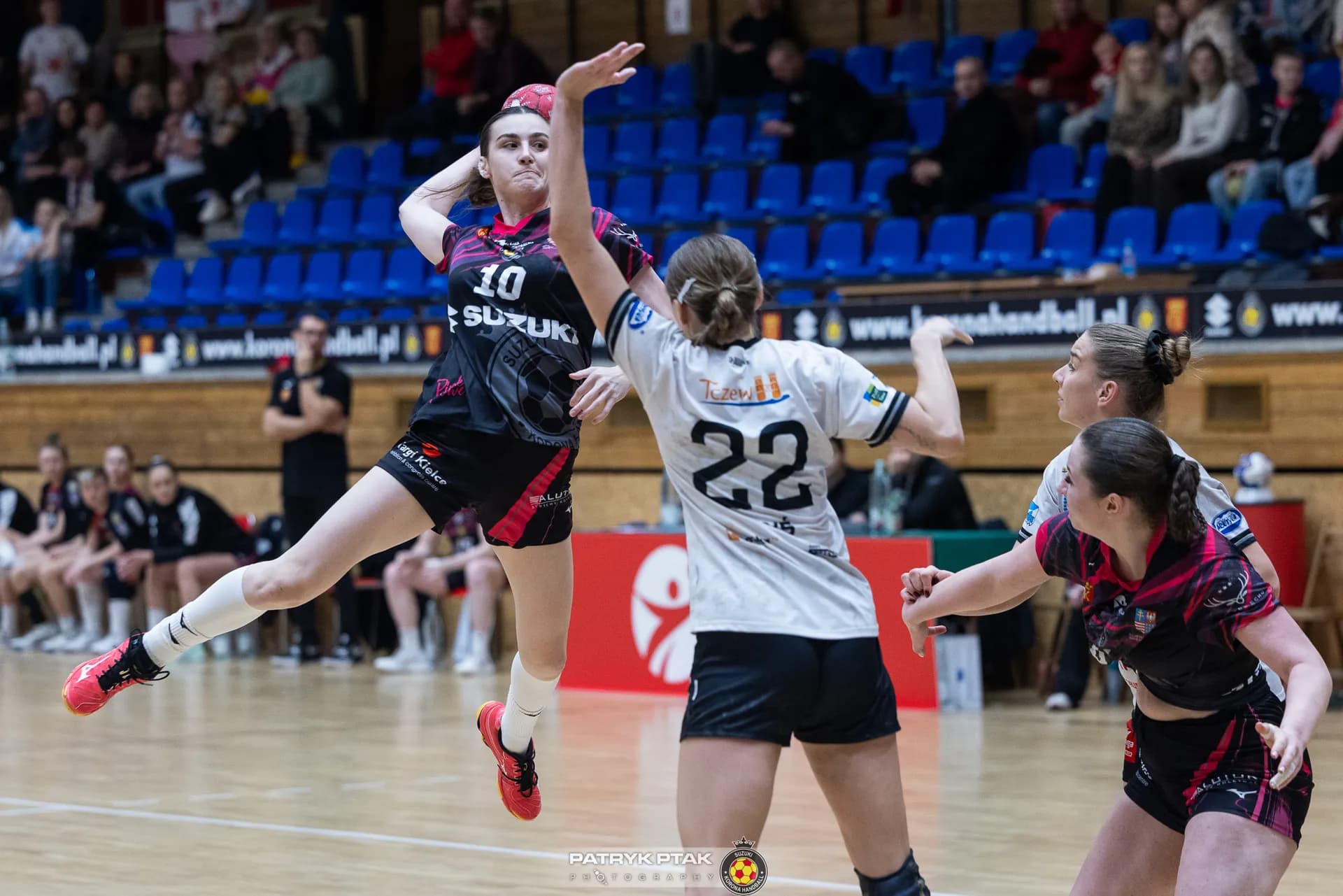 Zdjęcia z meczu Suzuki Korona Handball Kielce – ENERGA Sambor Tczew