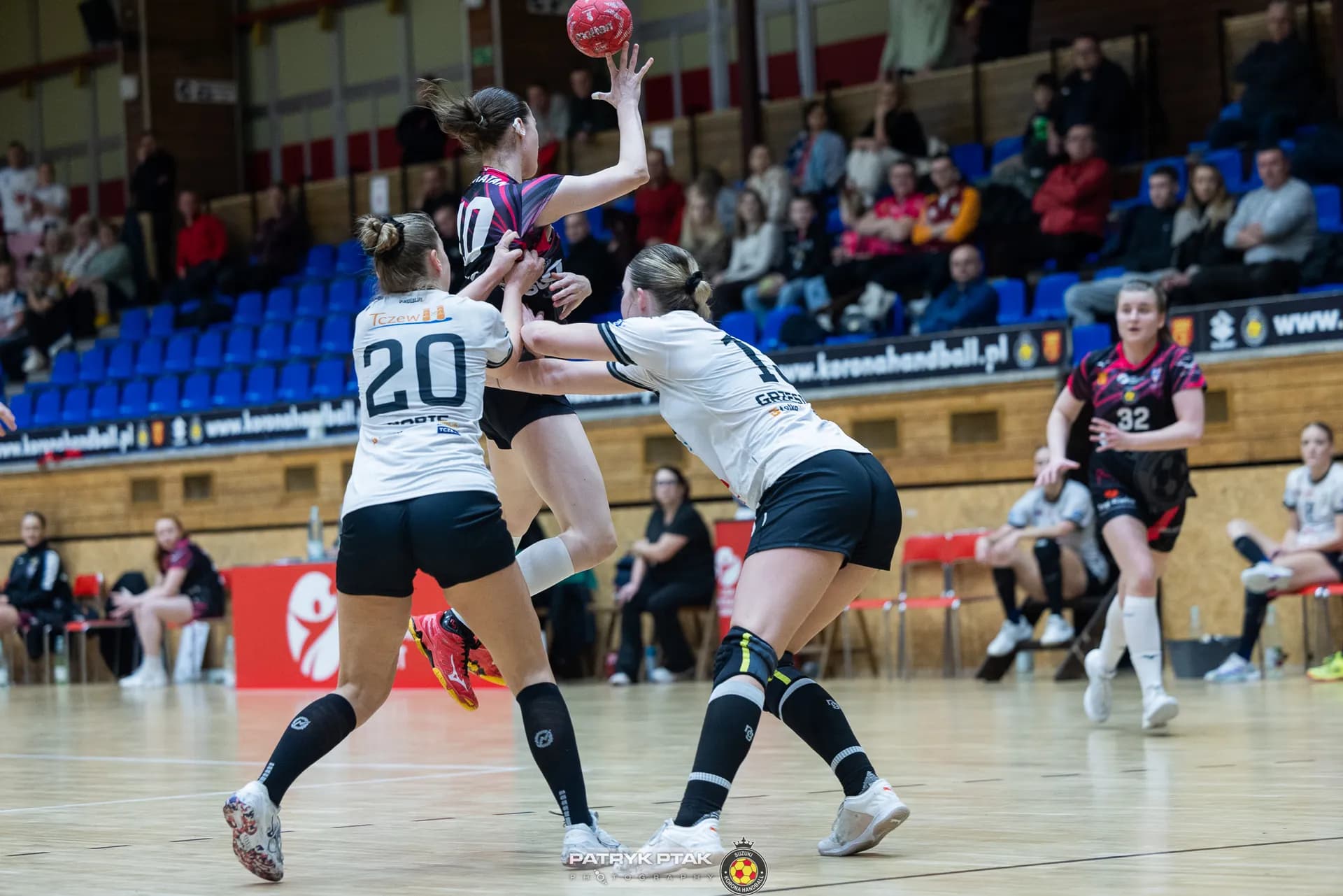 Zdjęcia z meczu Suzuki Korona Handball Kielce – ENERGA Sambor Tczew