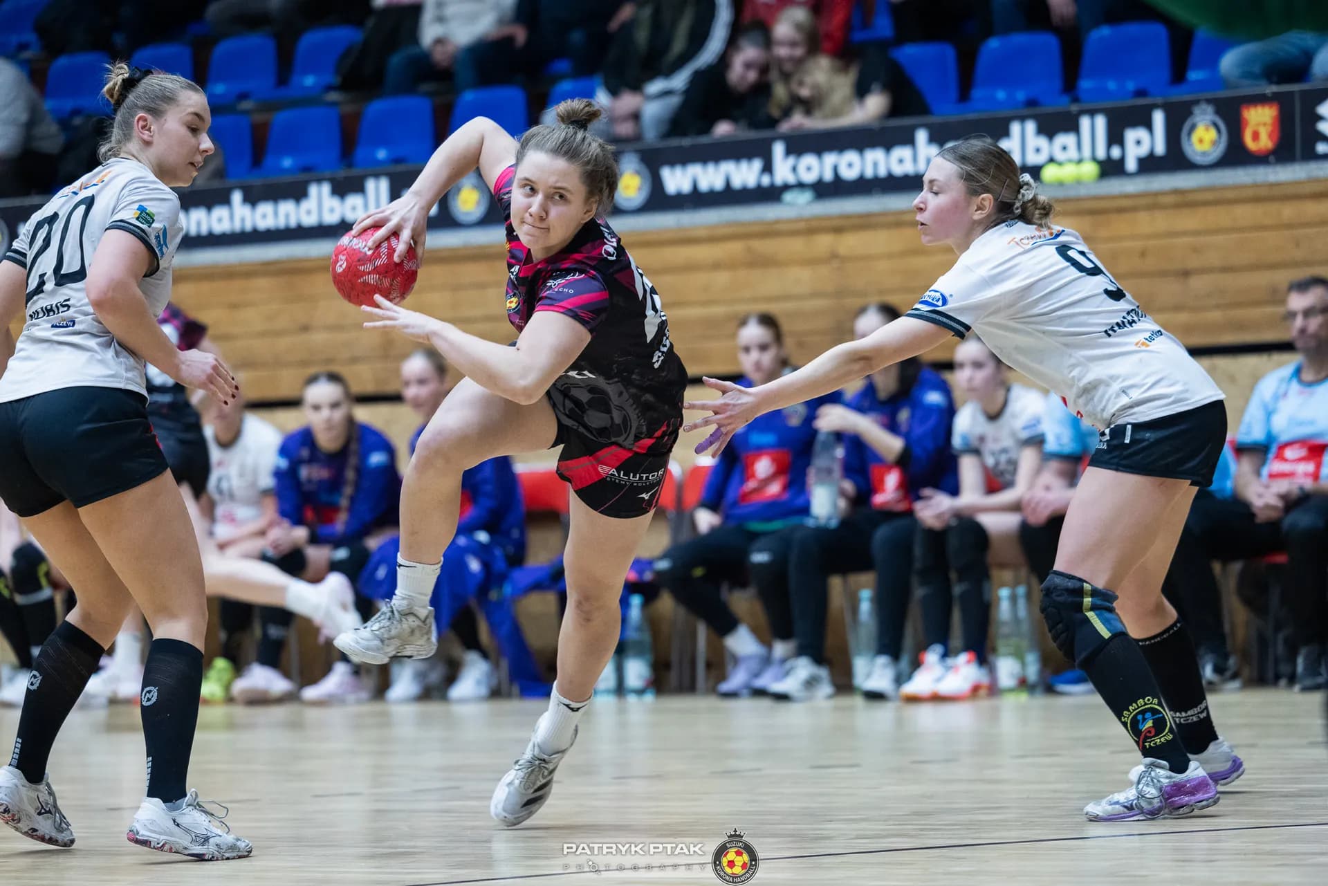 Zdjęcia z meczu Suzuki Korona Handball Kielce – ENERGA Sambor Tczew