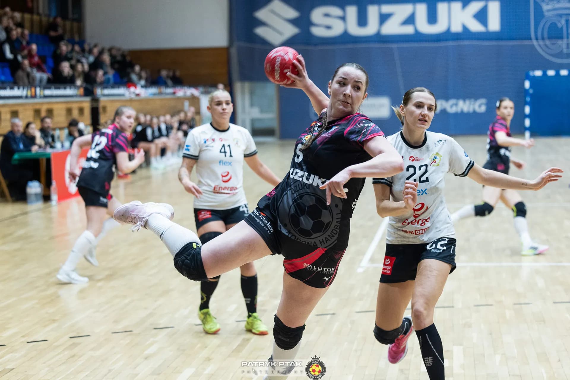 Zdjęcia z meczu Suzuki Korona Handball Kielce – ENERGA Sambor Tczew