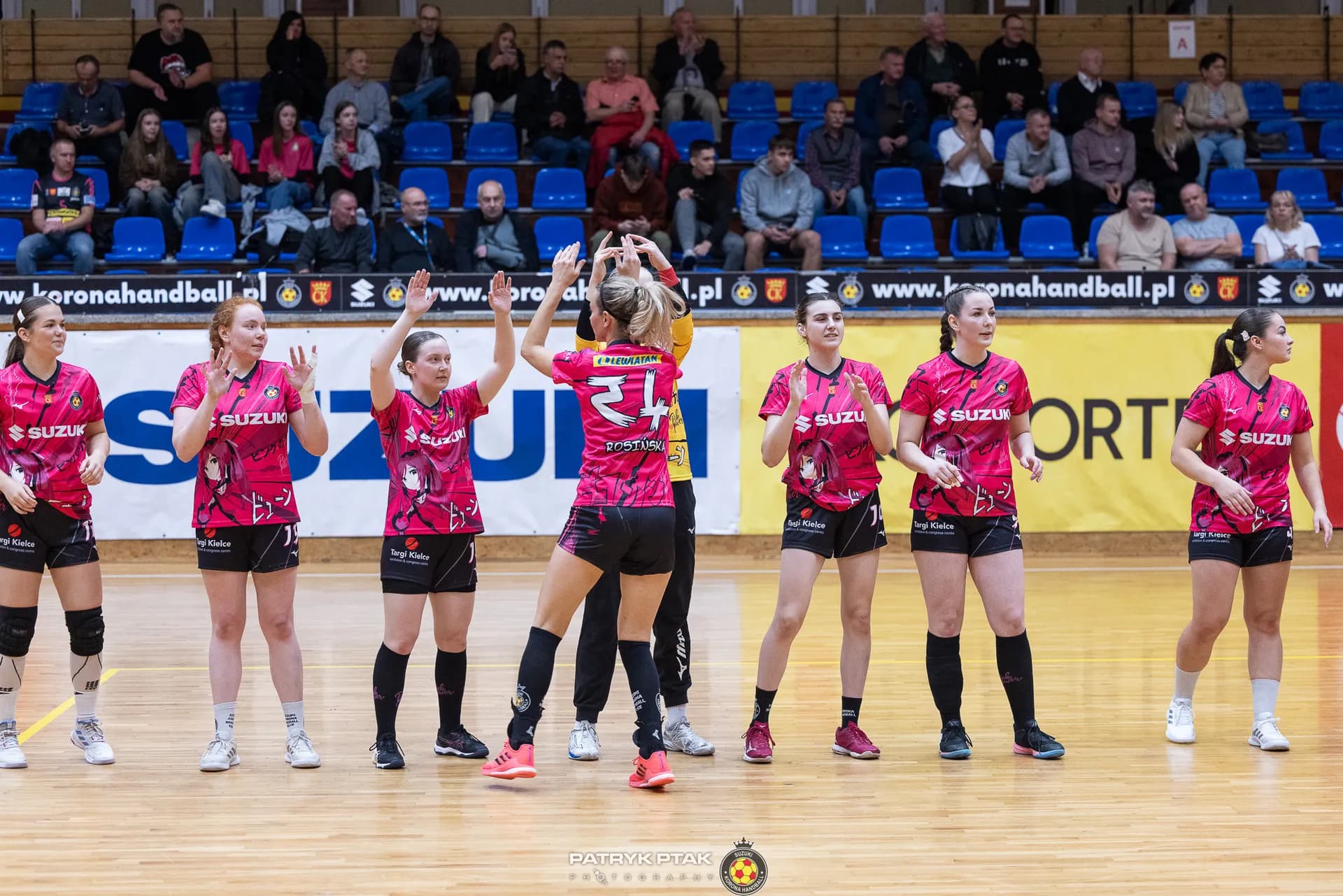 Suzuki Korona Handball Kielce vs UKS Dziewiątka Legnica