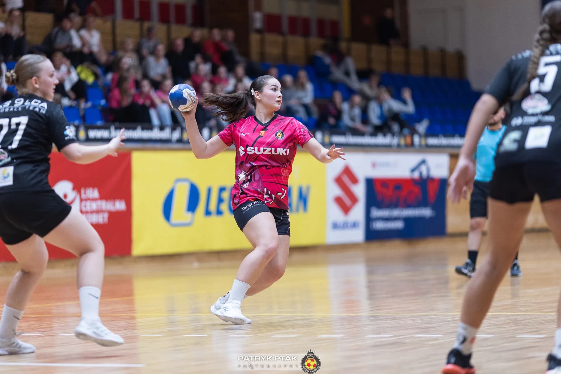 Suzuki Korona Handball Kielce vs UKS Dziewiątka Legnica
