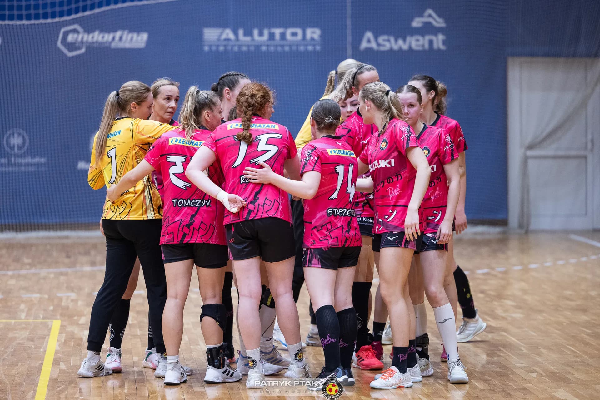 Suzuki Korona Handball Kielce vs UKS Dziewiątka Legnica
