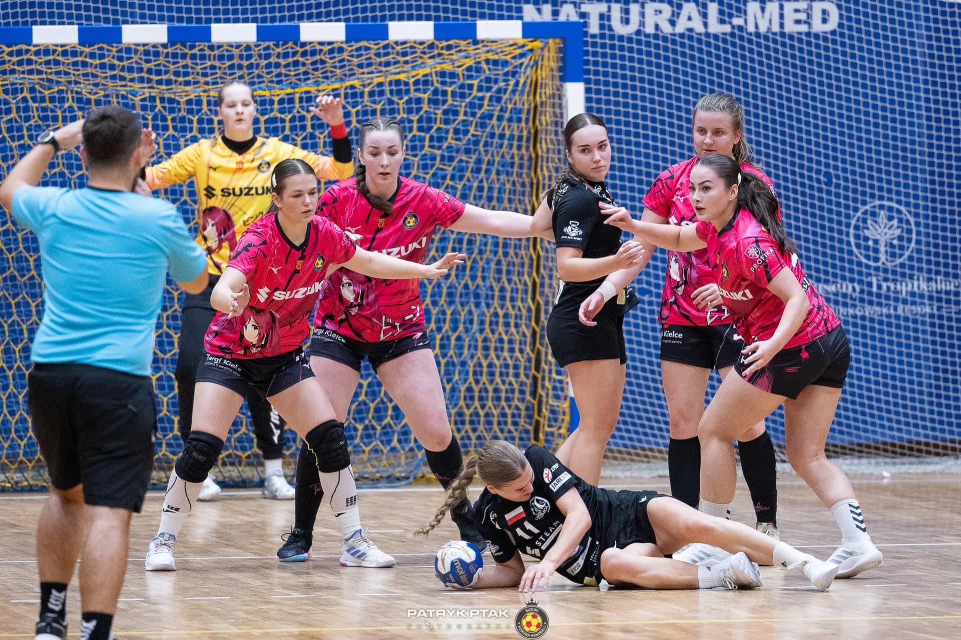 Suzuki Korona Handball Kielce vs UKS Dziewiątka Legnica