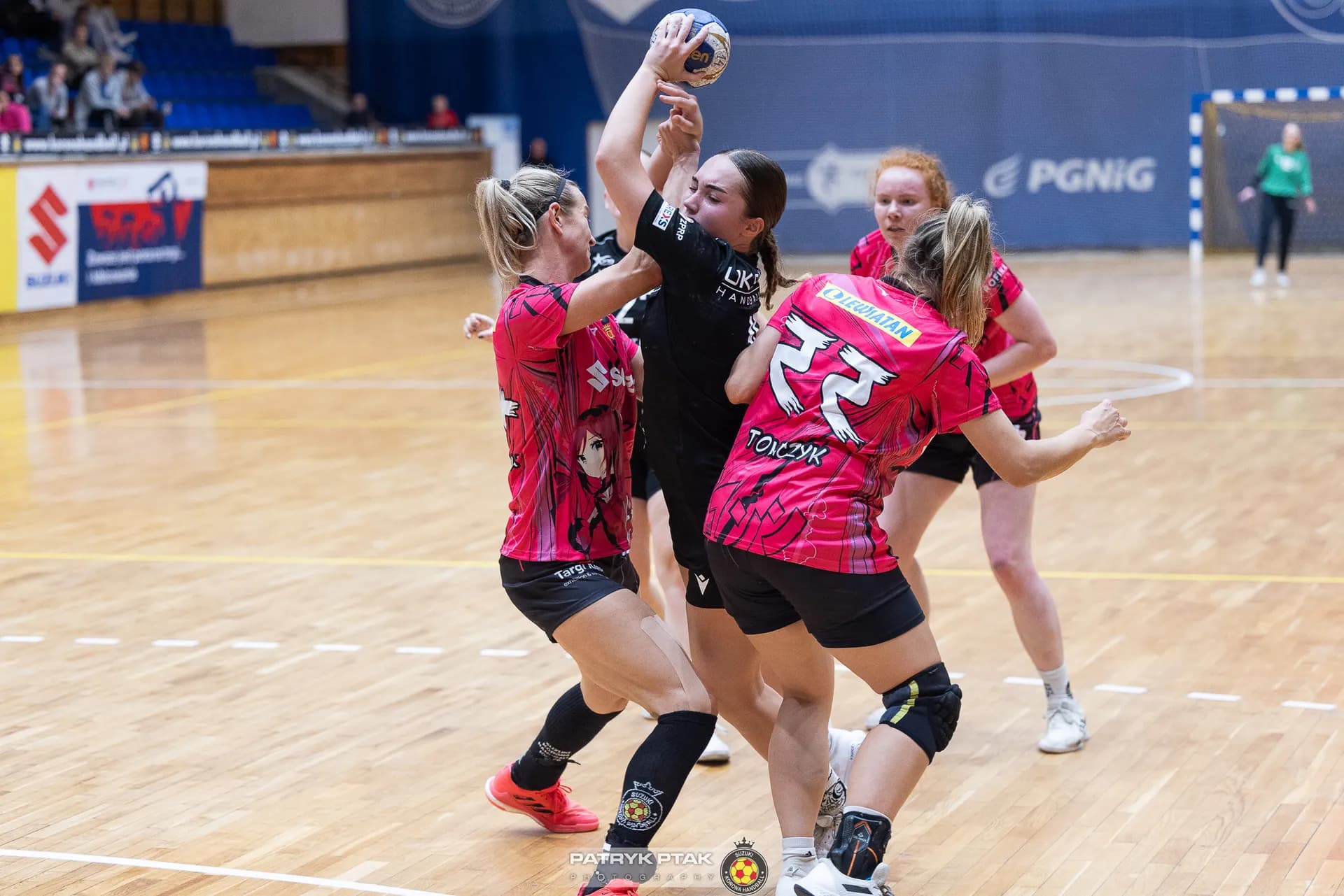 Suzuki Korona Handball Kielce vs UKS Dziewiątka Legnica