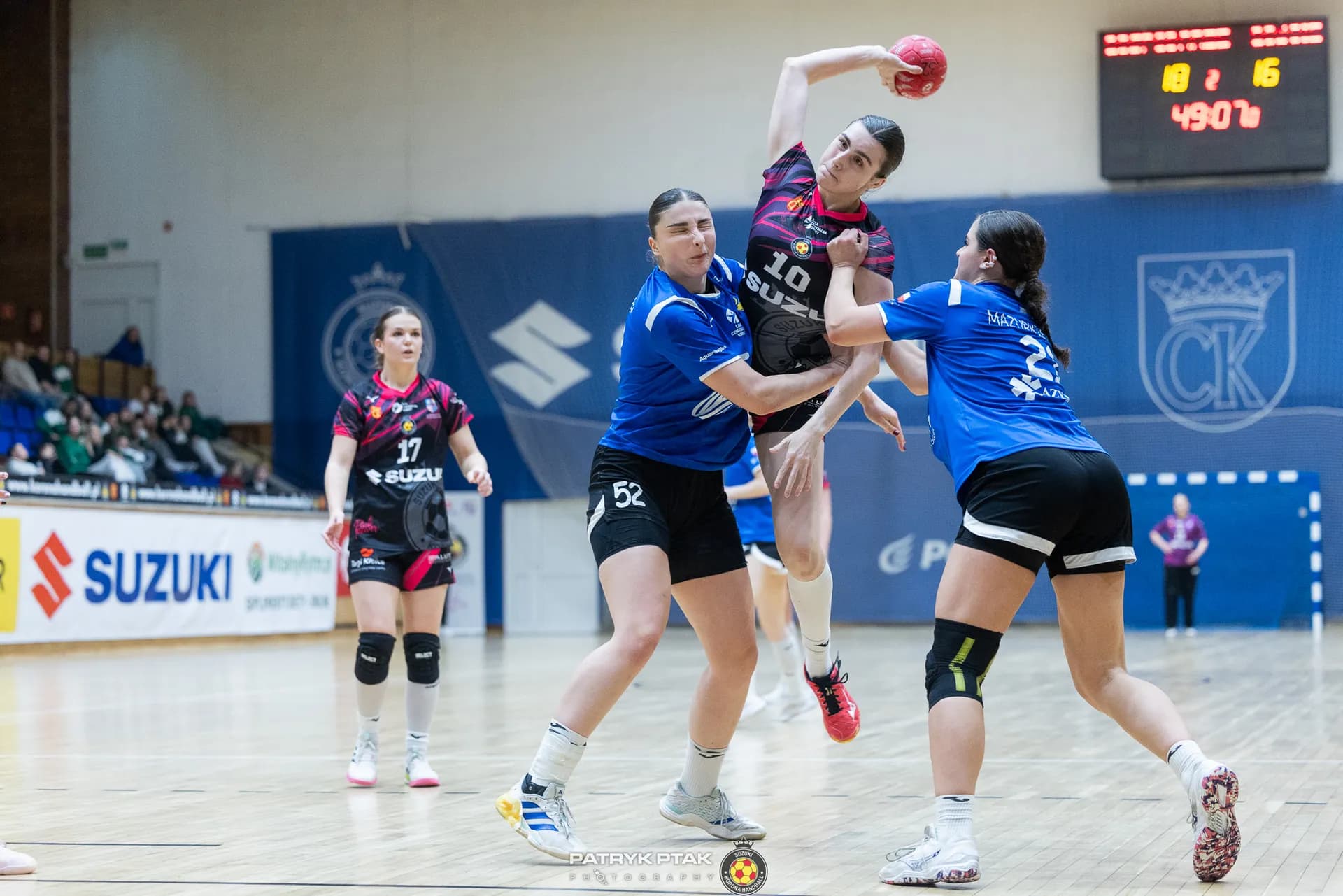 Zdjęcia z meczu Suzuki Korona Handball Kielce – MTS Żory