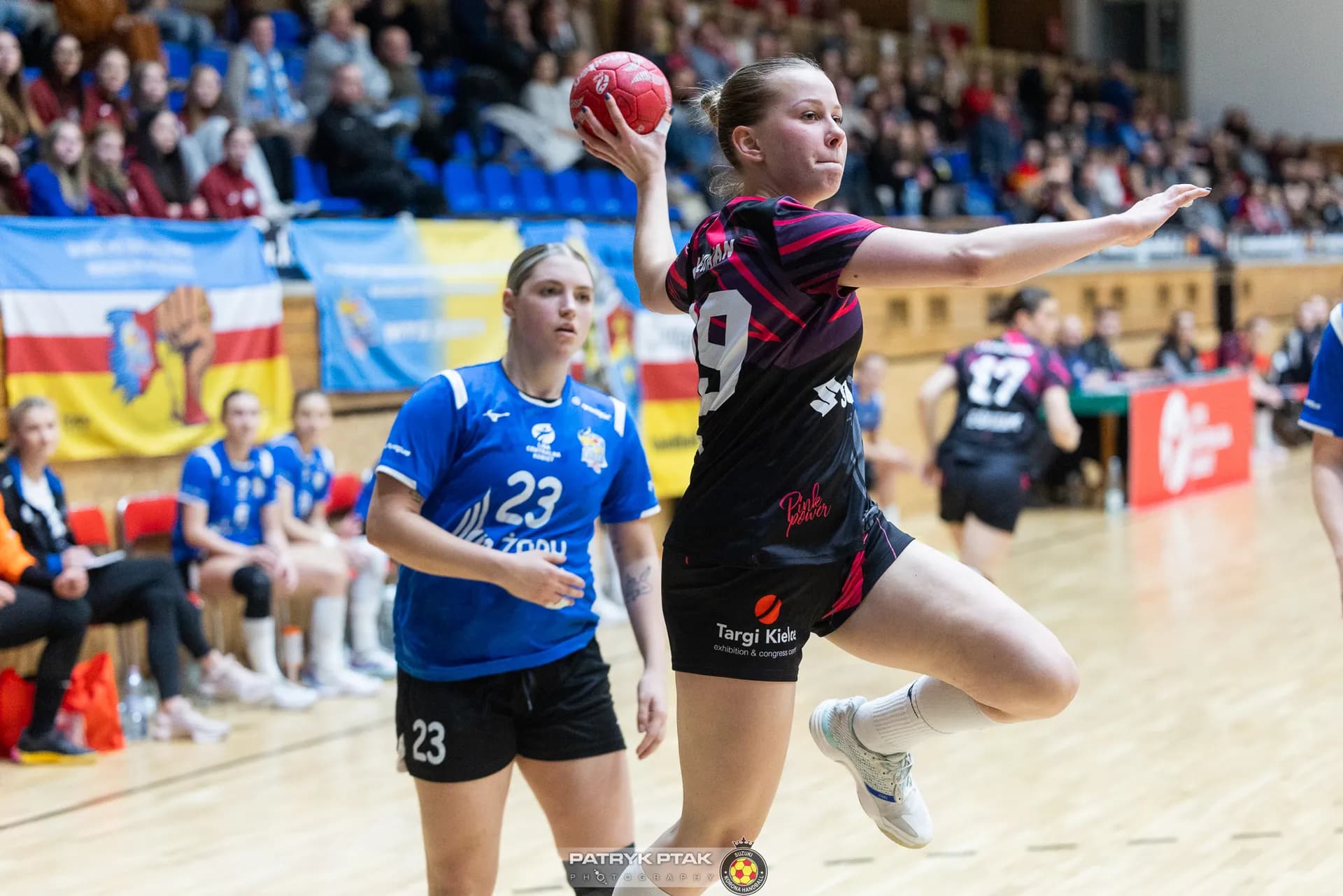 Zdjęcia z meczu Suzuki Korona Handball Kielce – MTS Żory