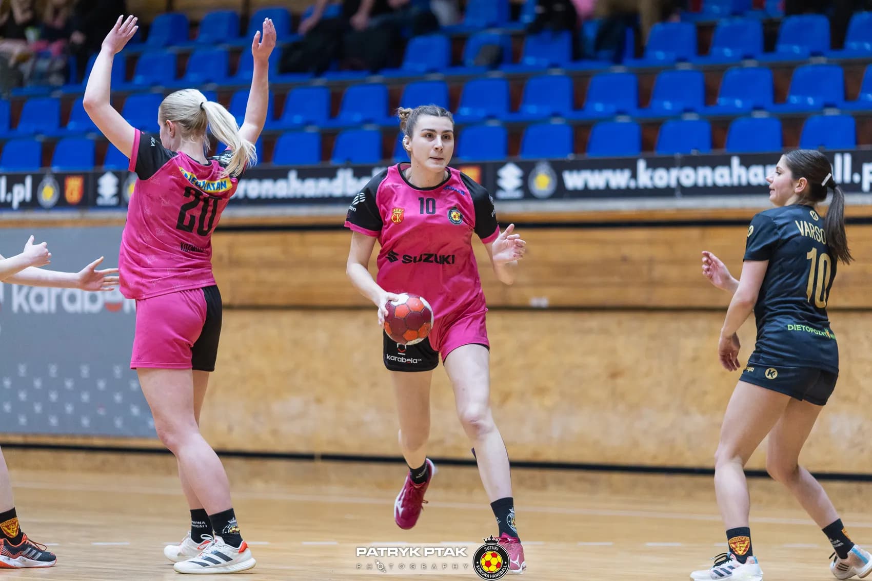 Suzuki Korona Handball Kielce vs UKS Varsovia Warszawa