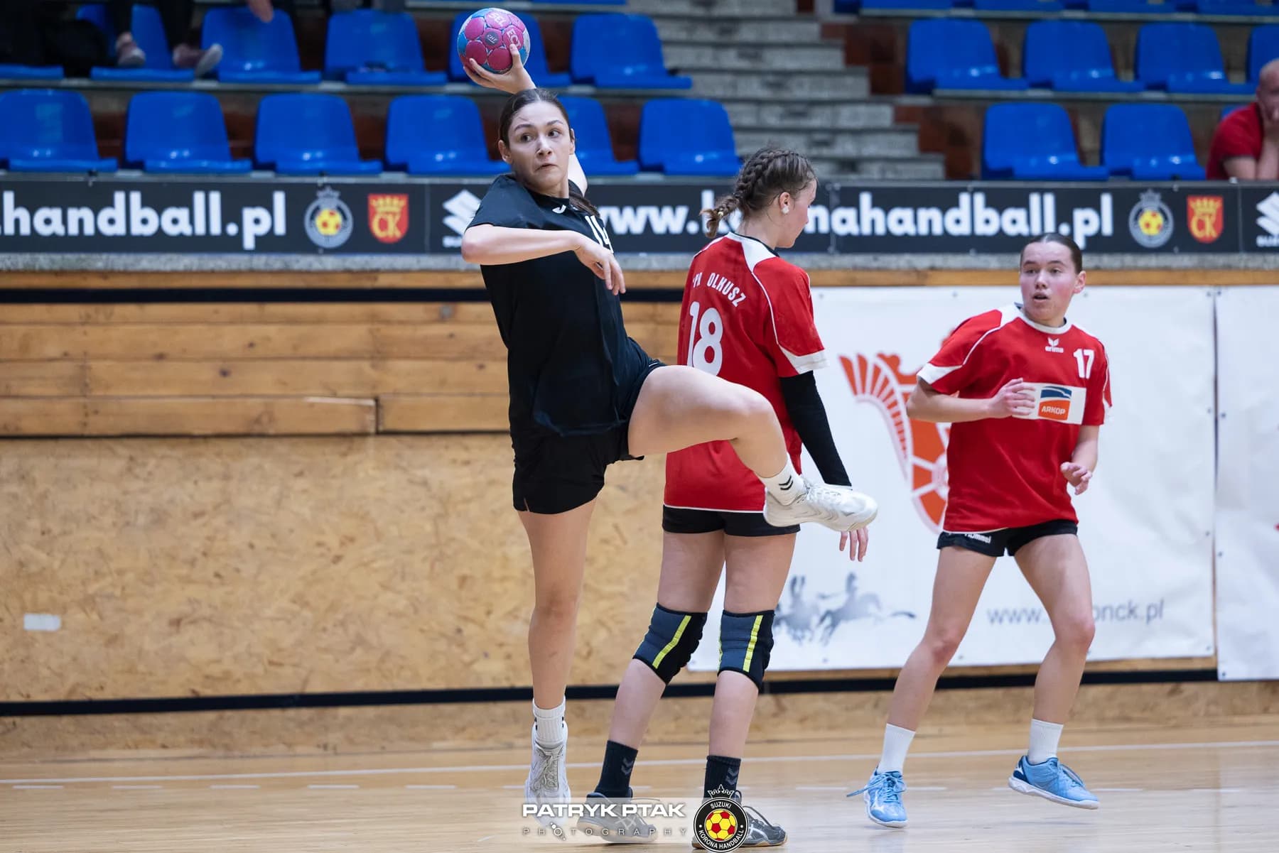 Juniorki młodsze: Korona Handbal Kielce vs. SPR Olkusz