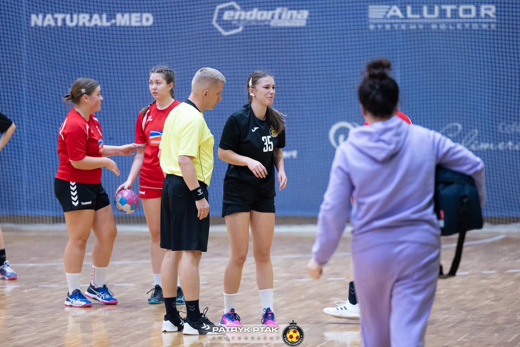 Juniorki młodsze: Korona Handbal Kielce vs. SPR Olkusz
