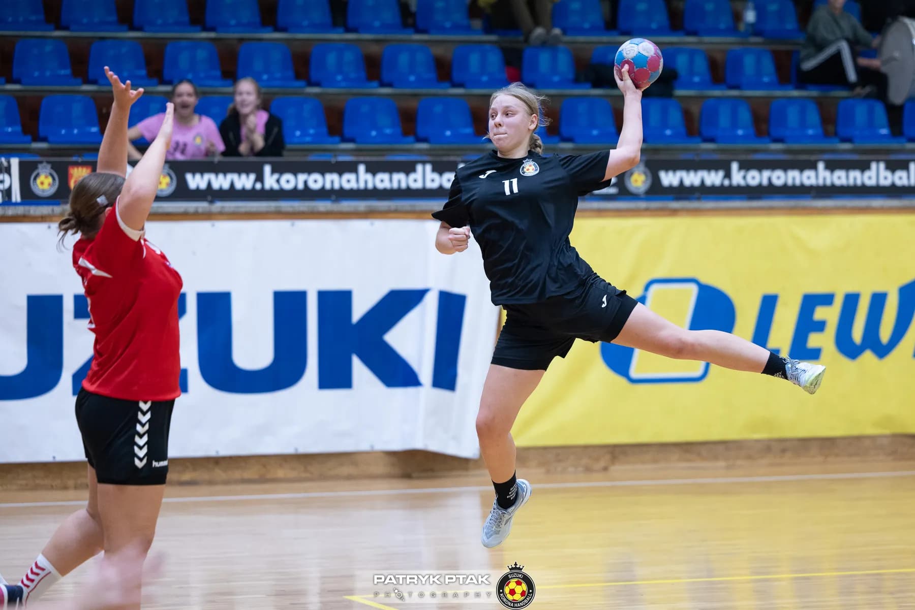 Juniorki młodsze: Korona Handbal Kielce vs. SPR Olkusz