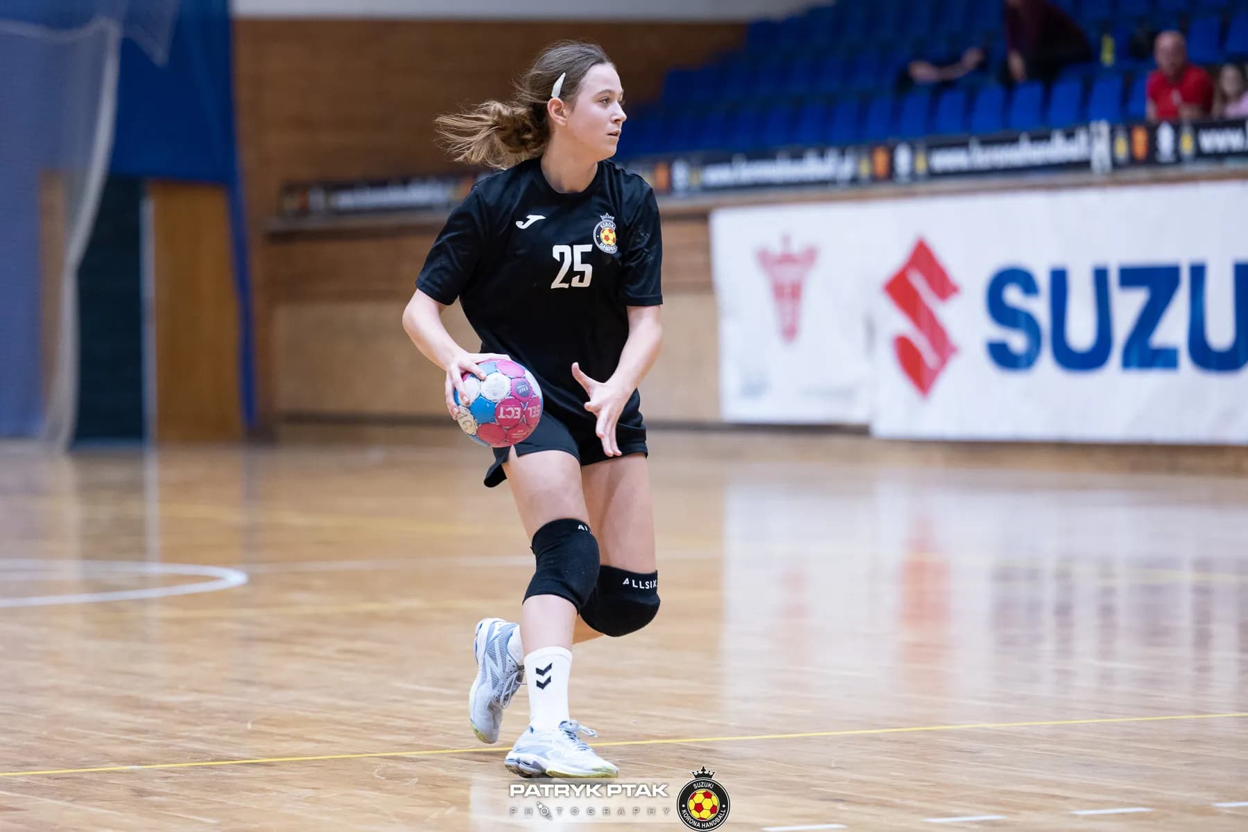 Juniorki młodsze: Korona Handbal Kielce vs. SPR Olkusz