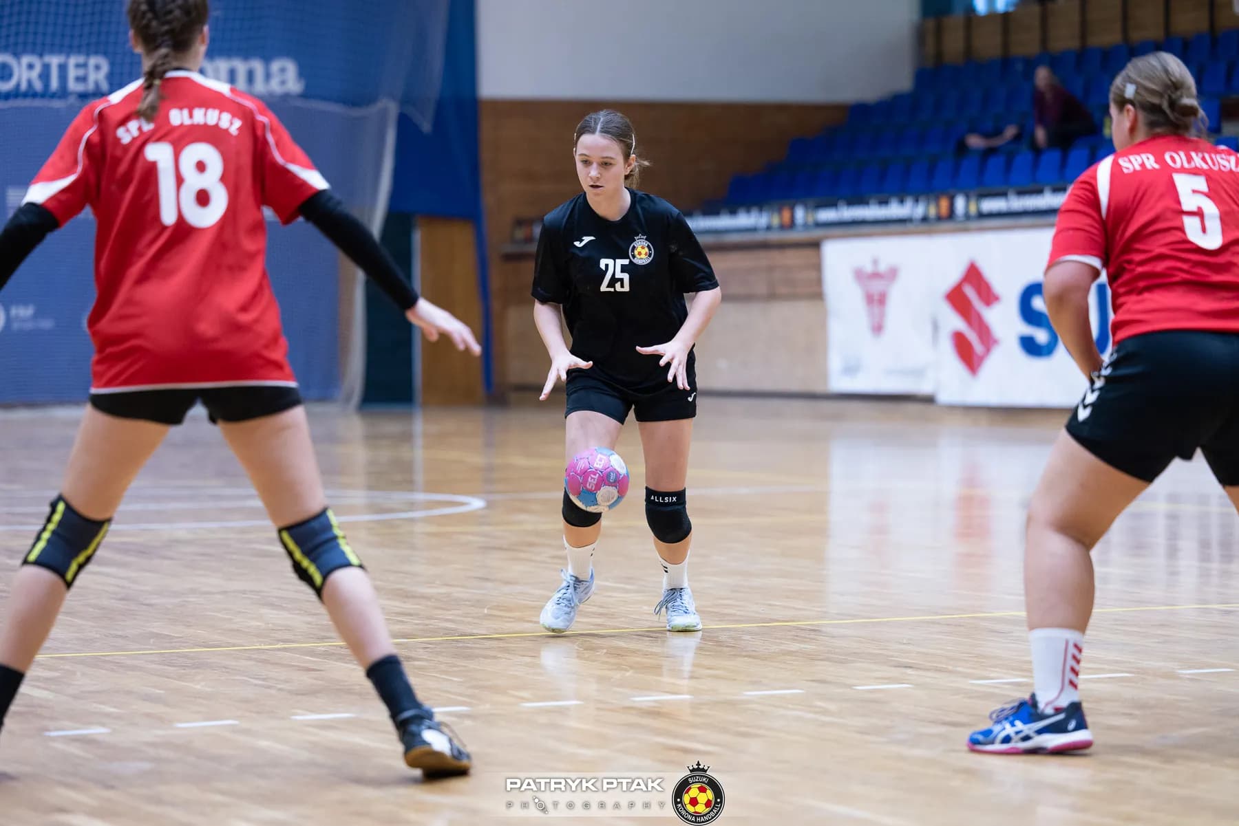 Juniorki młodsze: Korona Handbal Kielce vs. SPR Olkusz