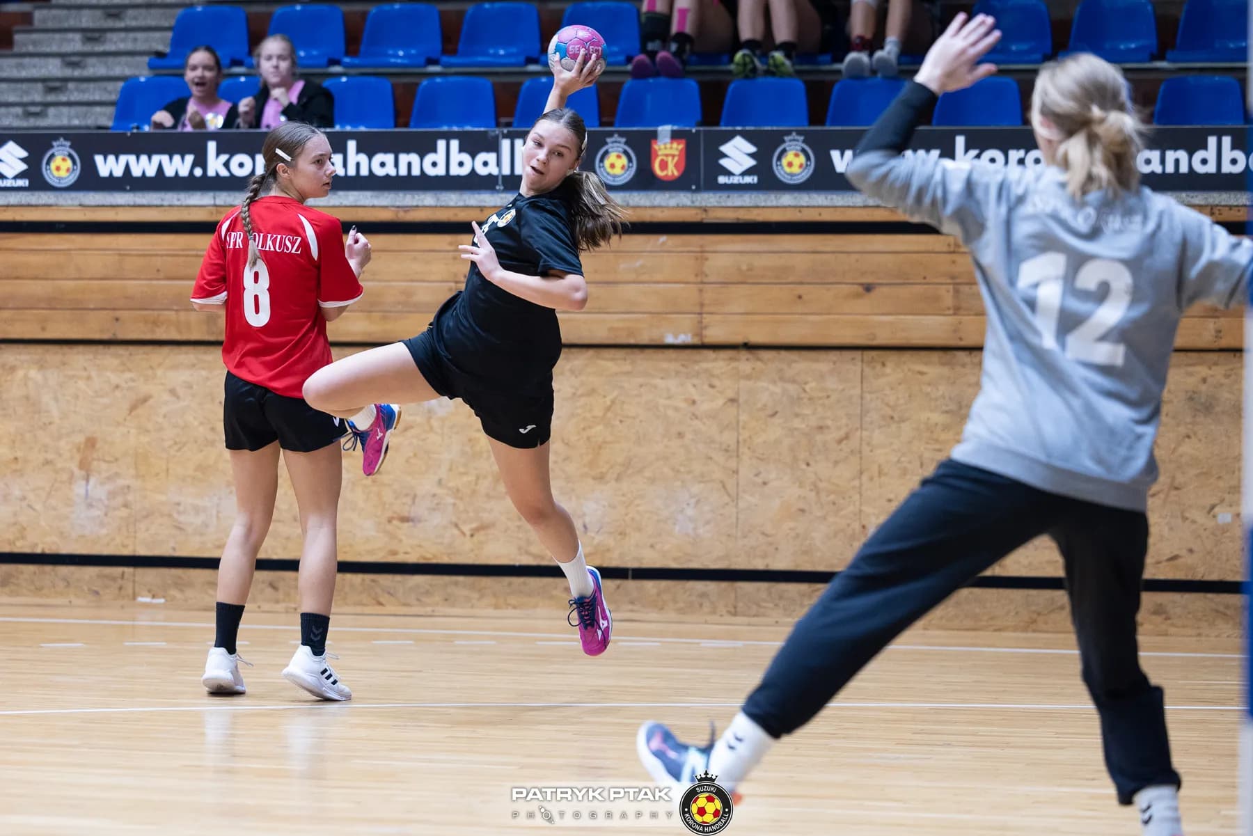 Juniorki młodsze: Korona Handbal Kielce vs. SPR Olkusz