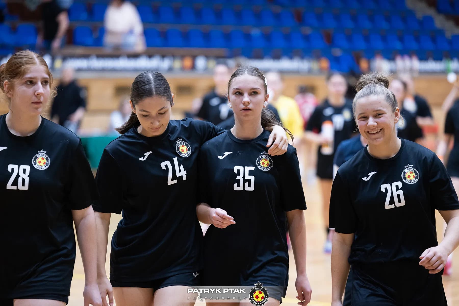 Juniorki młodsze: Korona Handbal Kielce vs. SPR Olkusz
