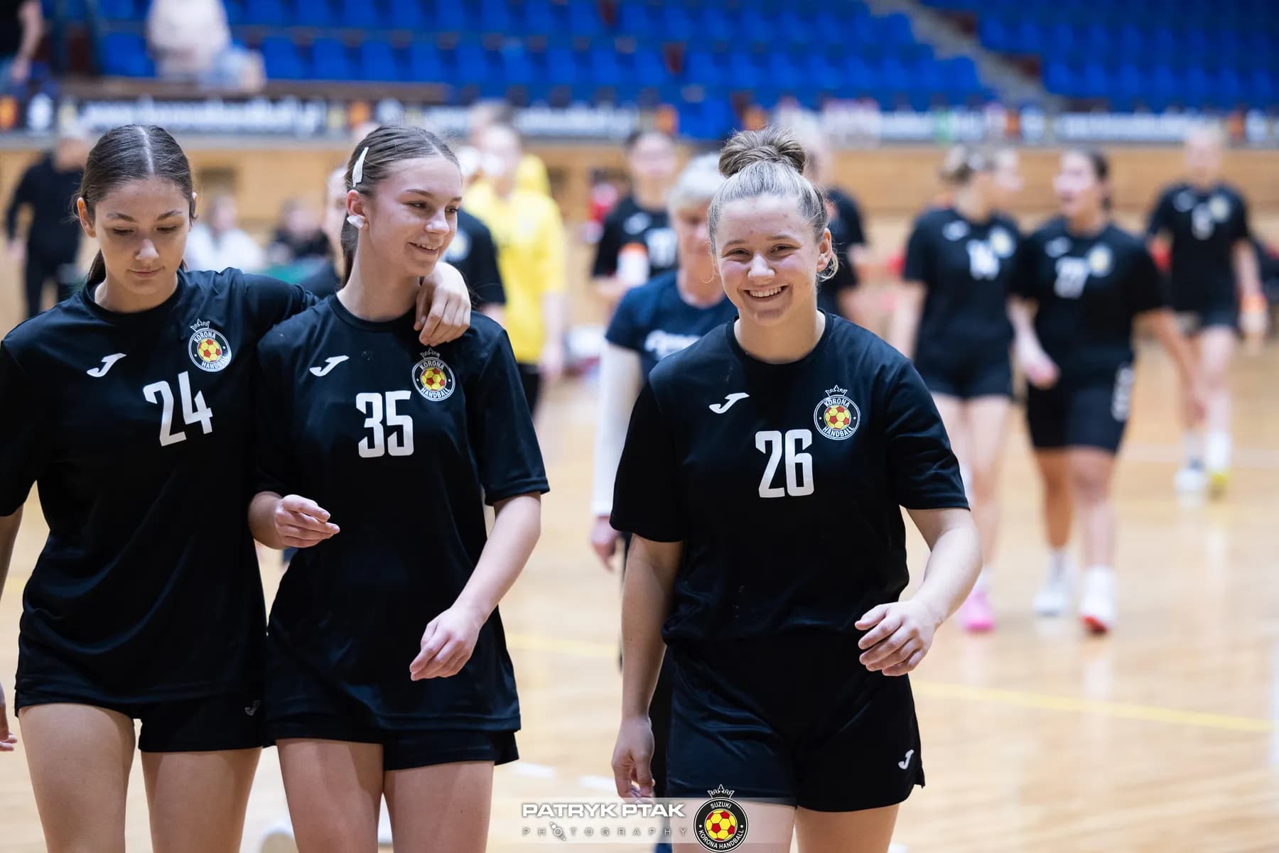 Juniorki młodsze: Korona Handbal Kielce vs. SPR Olkusz