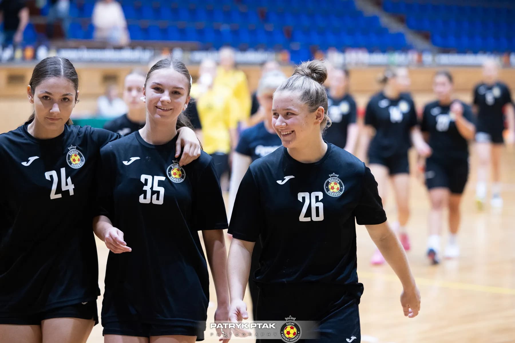 Juniorki młodsze: Korona Handbal Kielce vs. SPR Olkusz