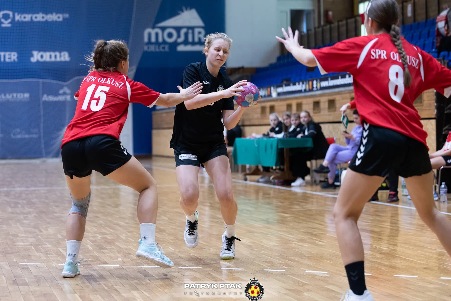 Juniorki młodsze: Korona Handbal Kielce vs. SPR Olkusz