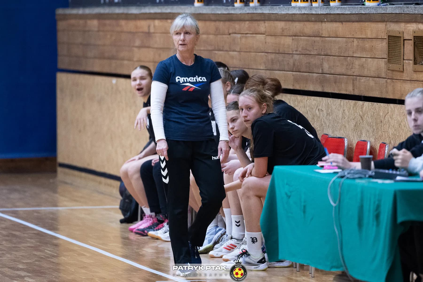 Juniorki młodsze: Korona Handbal Kielce vs. SPR Olkusz