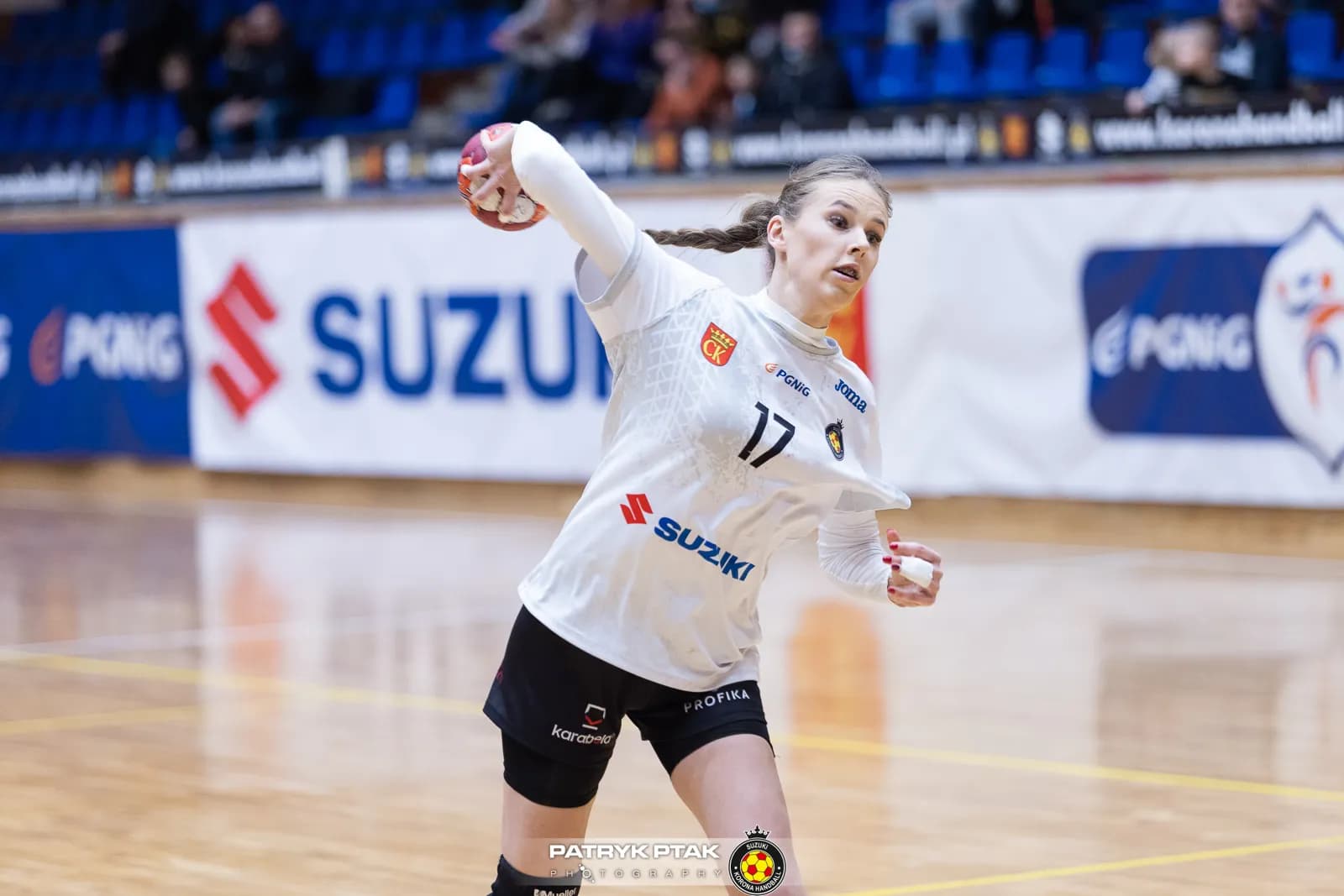 Skrót meczu 15 serii: Suzuki Korona Handball Kielce – MKS FunFloor Perła Lublin