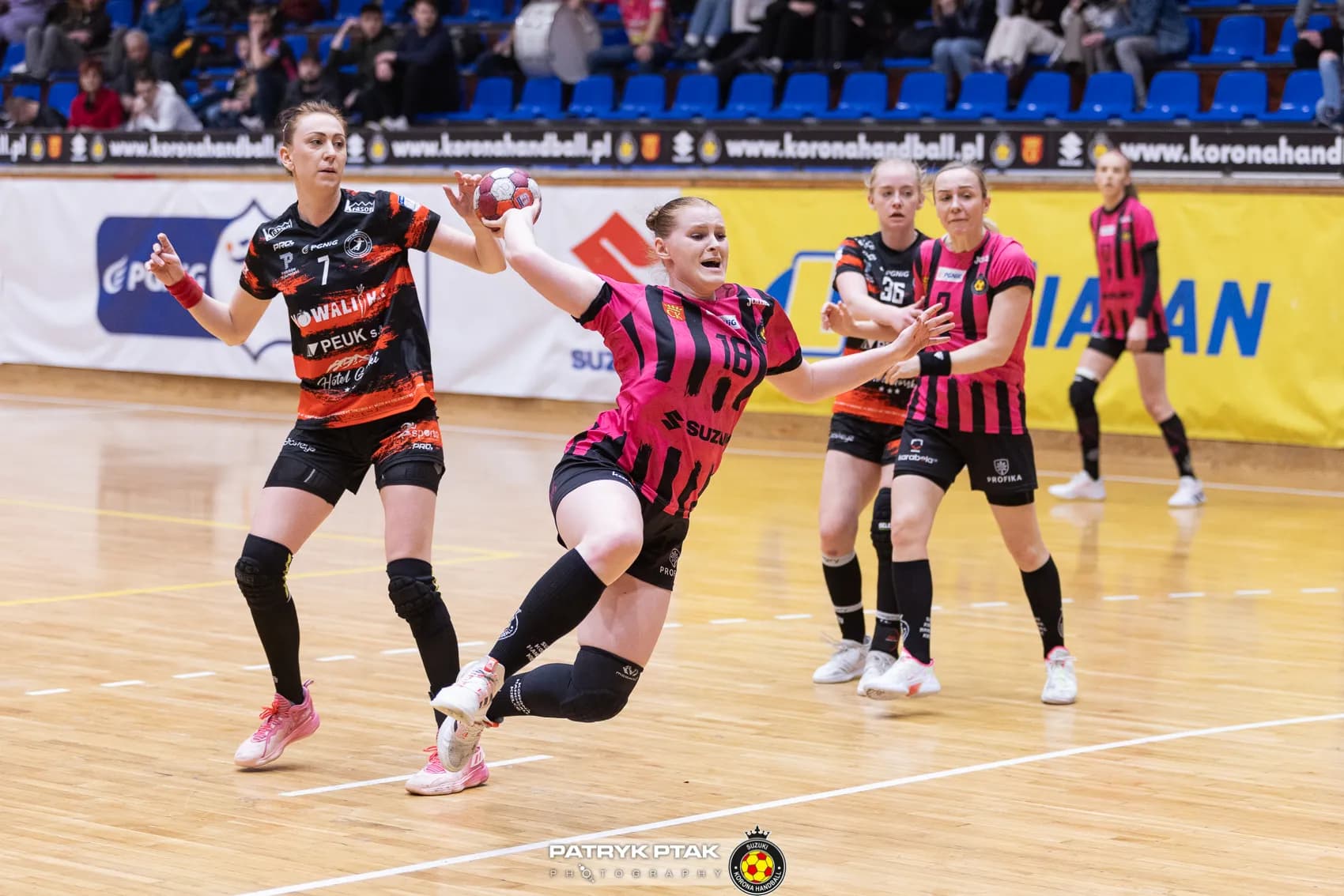 Suzuki Korona Handball Kielce vs. MKS Piotrcovia Piotrków Trybunalski