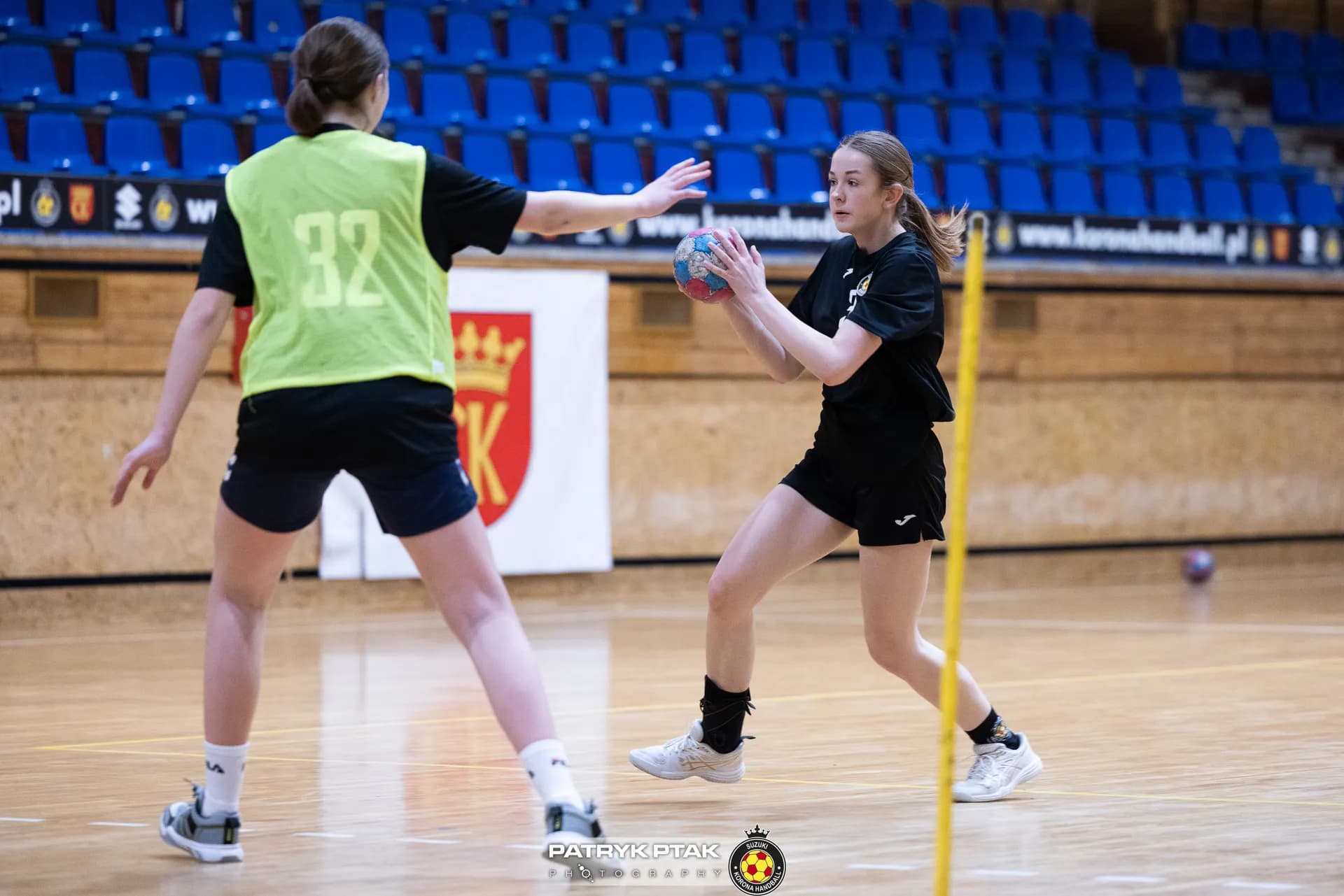 Ferie z piłką ręczną (Juniorki, juniorki młodsze)