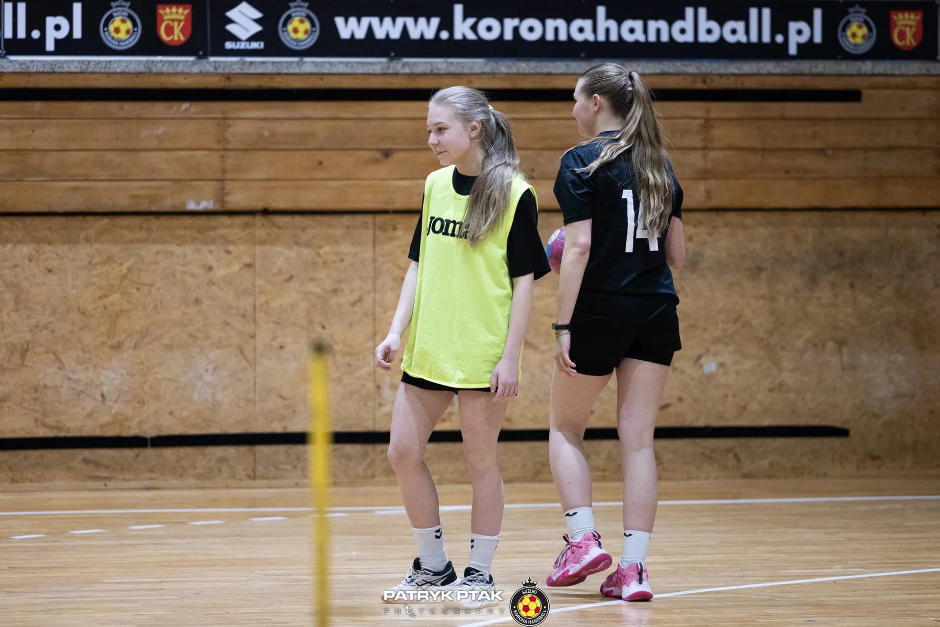 Ferie z piłką ręczną (Juniorki, juniorki młodsze)
