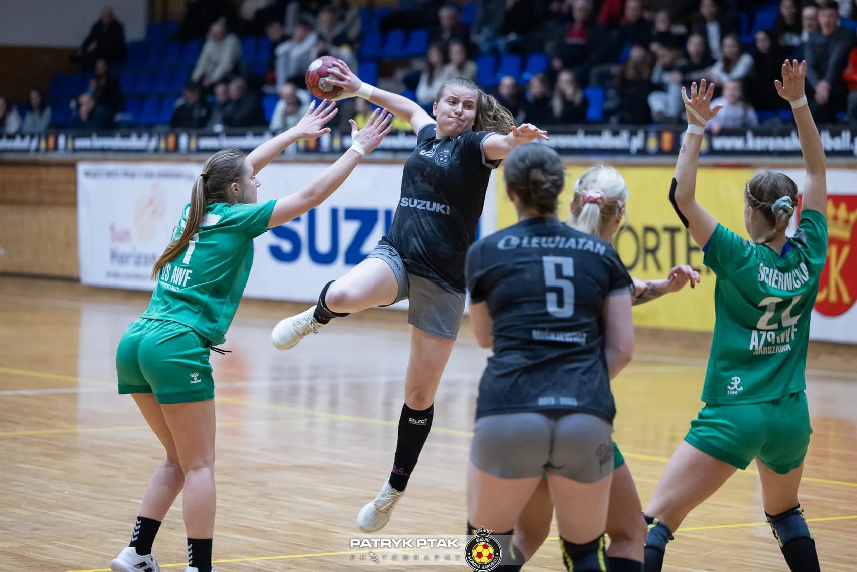 Suzuki Korona Handball Kielce vs Handball Warszawa